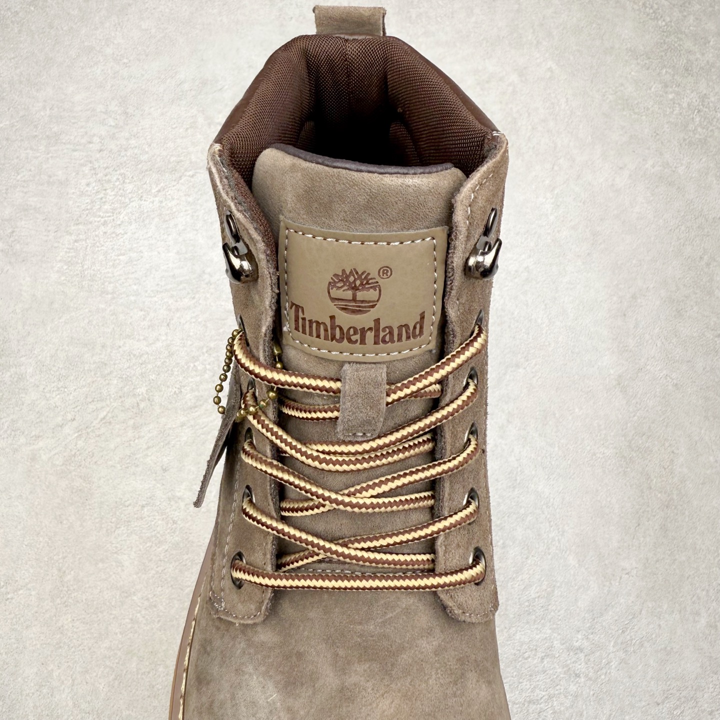 图片[5]-Timberland添柏岚/天伯伦户外中帮休闲大黄靴系列 广东大厂品质 原盒原包装 面料采用意大利🇮🇹顶级磨砂细纹牛皮 搭配防臭防腐真皮乳胶鞋垫 给您完美的穿着体验 质量考究耐穿 型男必备 专治不帅 高品质脚感一流 尺码：38 39 40 41 42 43 44（皮鞋码）-选品中心