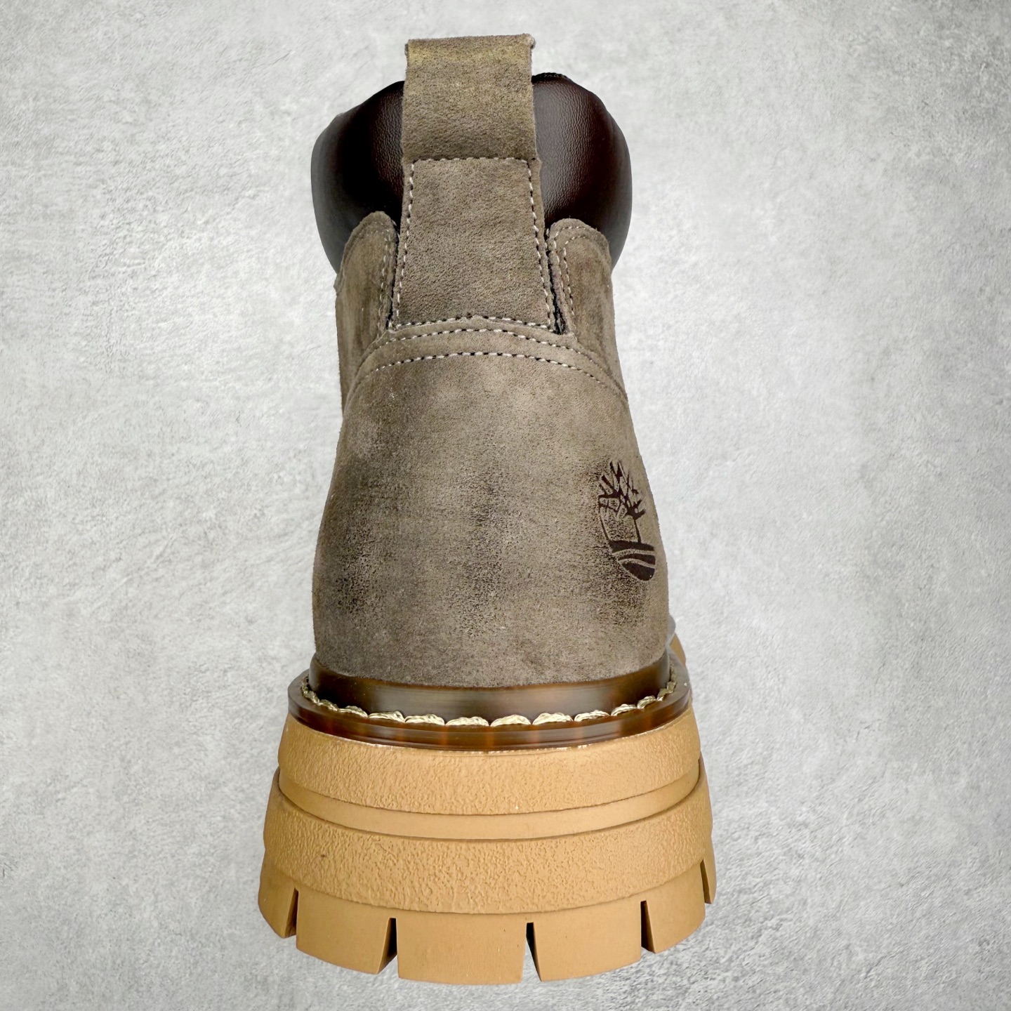 图片[8]-Timberland添柏岚/天伯伦户外中帮休闲大黄靴系列 广东大厂品质 原盒原包装 面料采用意大利🇮🇹顶级磨砂细纹牛皮 搭配防臭防腐真皮乳胶鞋垫 给您完美的穿着体验 质量考究耐穿 型男必备 专治不帅 高品质脚感一流 尺码：38 39 40 41 42 43 44（皮鞋码）-选品中心