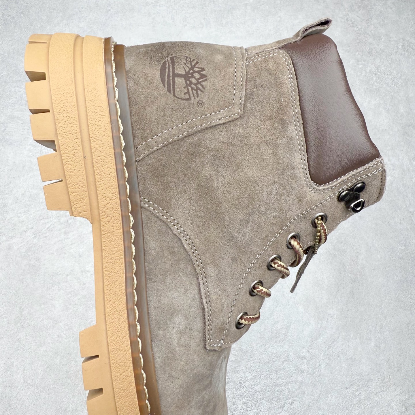 图片[6]-Timberland添柏岚/天伯伦户外中帮休闲大黄靴系列 广东大厂品质 原盒原包装 面料采用意大利🇮🇹顶级磨砂细纹牛皮 搭配防臭防腐真皮乳胶鞋垫 给您完美的穿着体验 质量考究耐穿 型男必备 专治不帅 高品质脚感一流 尺码：38 39 40 41 42 43 44（皮鞋码）-选品中心