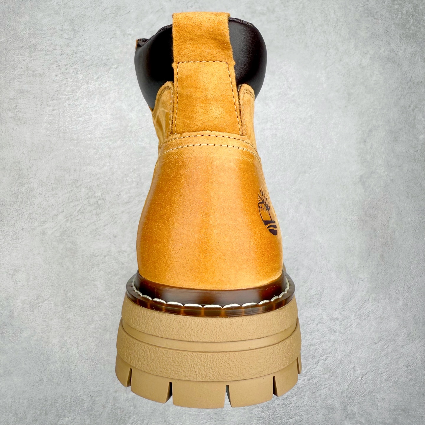 图片[8]-Timberland添柏岚/天伯伦户外中帮休闲大黄靴系列 广东大厂品质 原盒原包装 面料采用意大利🇮🇹顶级磨砂细纹牛皮 搭配防臭防腐真皮乳胶鞋垫 给您完美的穿着体验 质量考究耐穿 型男必备 专治不帅 高品质脚感一流 尺码：38 39 40 41 42 43 44（皮鞋码）-选品中心