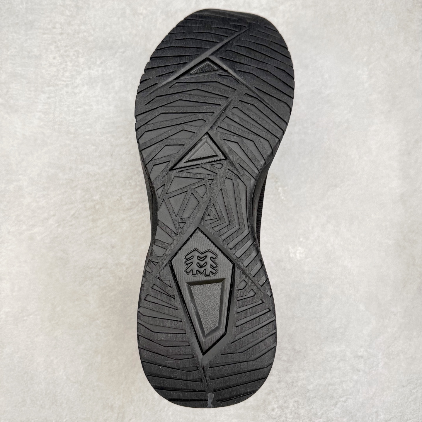 图片[9]-＃HP KOLON SPORT Skyler 2 舒适柔软 防水支撑轻便回弹低帮徒步鞋 男女同款 KOLON SPORT 可隆1973年诞生，并首次推出登山装备。自创立起，KOLON SPORT就把绿色定为基本色调，以常青树为品牌标志，坚持以关爱自然为己任，积极探求自然界的舒适，并以此应用于新产品的开发与研究。40多年来，历经不断革新，成就高端专业户外品牌。实拍调校N版已经零色差零失真 百分百还原实物色彩所见即所得 不存在货不对板色差等低级问题 选购参考实物拍摄 不混卖不参货 只用心做好货严格选品 承诺混一赔十 尺码：36 36.5 37.5 38 38.5 39 40 40.5 41 42 42.5 43 44 44.5 45-选品中心