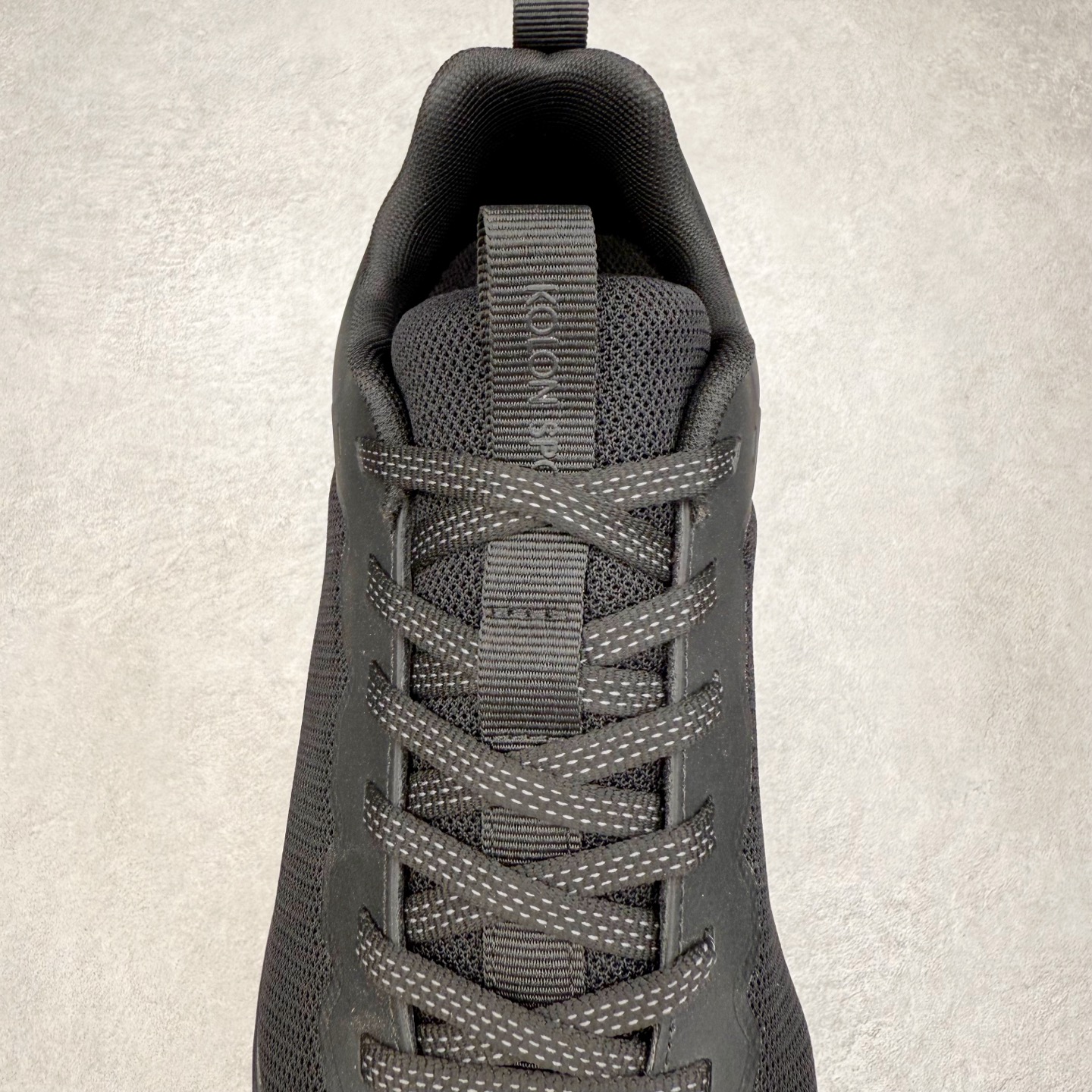 图片[5]-＃HP KOLON SPORT Skyler 2 舒适柔软 防水支撑轻便回弹低帮徒步鞋 男女同款 KOLON SPORT 可隆1973年诞生，并首次推出登山装备。自创立起，KOLON SPORT就把绿色定为基本色调，以常青树为品牌标志，坚持以关爱自然为己任，积极探求自然界的舒适，并以此应用于新产品的开发与研究。40多年来，历经不断革新，成就高端专业户外品牌。实拍调校N版已经零色差零失真 百分百还原实物色彩所见即所得 不存在货不对板色差等低级问题 选购参考实物拍摄 不混卖不参货 只用心做好货严格选品 承诺混一赔十 尺码：36 36.5 37.5 38 38.5 39 40 40.5 41 42 42.5 43 44 44.5 45-选品中心