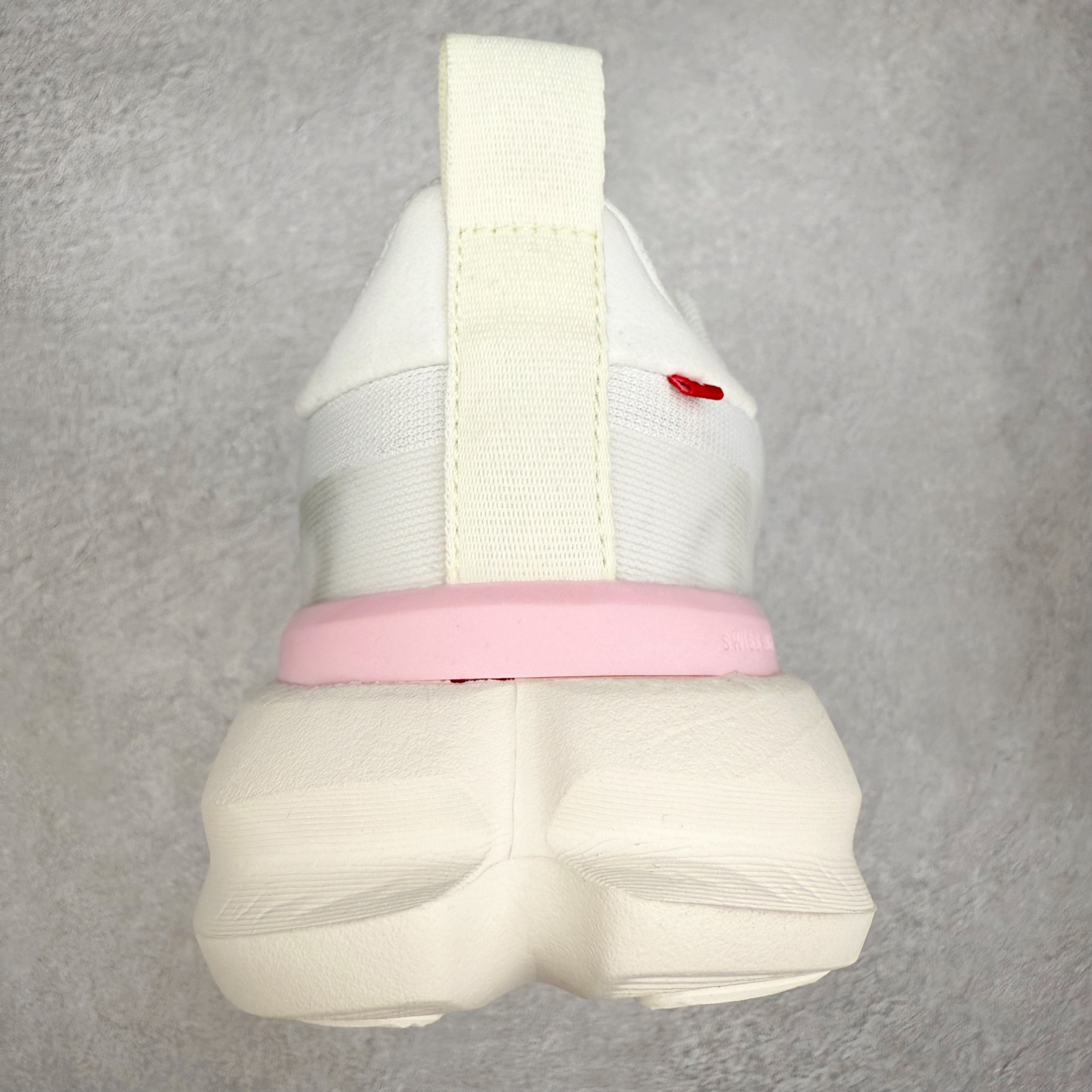 图片[8]-On昂跑 Cloudtilt X 4 系带减震耐磨低帮生活休闲鞋 此运动品牌 开创于2010年 缓震着陆、强效回弹、轻柔质感的设计构思始终是ON研制关键 与此同时基于“为全球提供革新性的跑步感受”信念 陆续推出了多款跑鞋及其以专业运动人体跑步工程学为设计关键的功能性跑步服饰设备 让跑者不费力气地畅快畅跑 尺码：36 36.5 37.5 38 38.5 39 40 40.5 41 42 42.5 43 44 44.5 45-选品中心