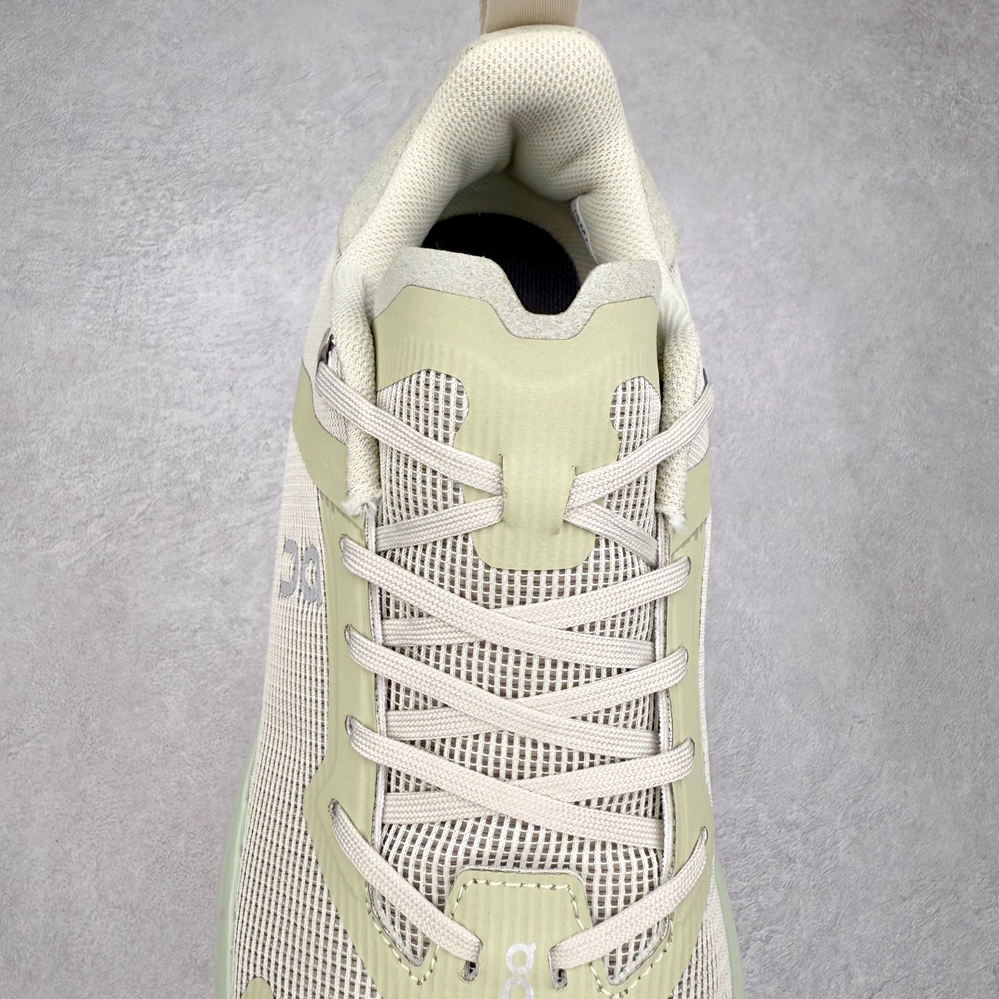 图片[5]-On昂跑 Cloudtilt X 4 系带减震耐磨低帮生活休闲鞋 此运动品牌 开创于2010年 缓震着陆、强效回弹、轻柔质感的设计构思始终是ON研制关键 与此同时基于“为全球提供革新性的跑步感受”信念 陆续推出了多款跑鞋及其以专业运动人体跑步工程学为设计关键的功能性跑步服饰设备 让跑者不费力气地畅快畅跑 尺码：36 36.5 37.5 38 38.5 39 40 40.5 41 42 42.5 43 44 44.5 45-选品中心