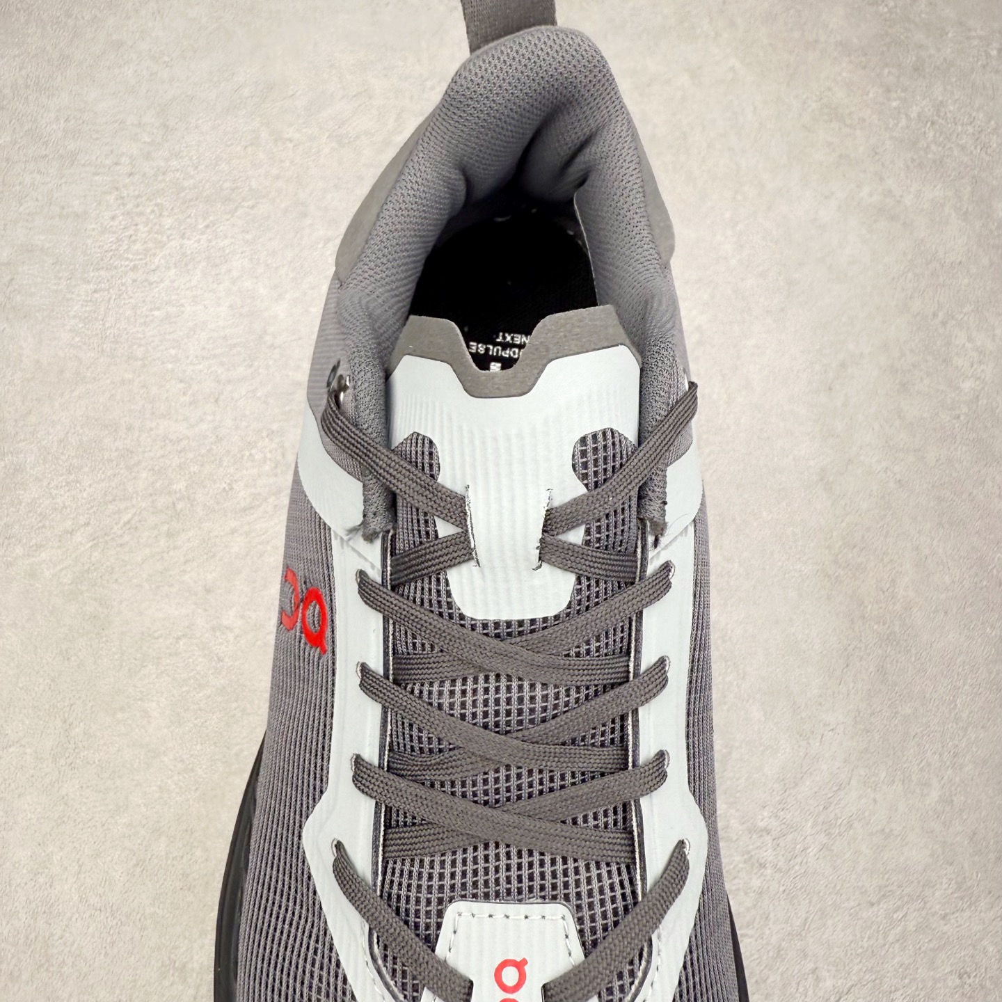 图片[5]-On昂跑 Cloudtilt X 4 系带减震耐磨低帮生活休闲鞋 此运动品牌 开创于2010年 缓震着陆、强效回弹、轻柔质感的设计构思始终是ON研制关键 与此同时基于“为全球提供革新性的跑步感受”信念 陆续推出了多款跑鞋及其以专业运动人体跑步工程学为设计关键的功能性跑步服饰设备 让跑者不费力气地畅快畅跑 尺码：36 36.5 37.5 38 38.5 39 40 40.5 41 42 42.5 43 44 44.5 45-选品中心