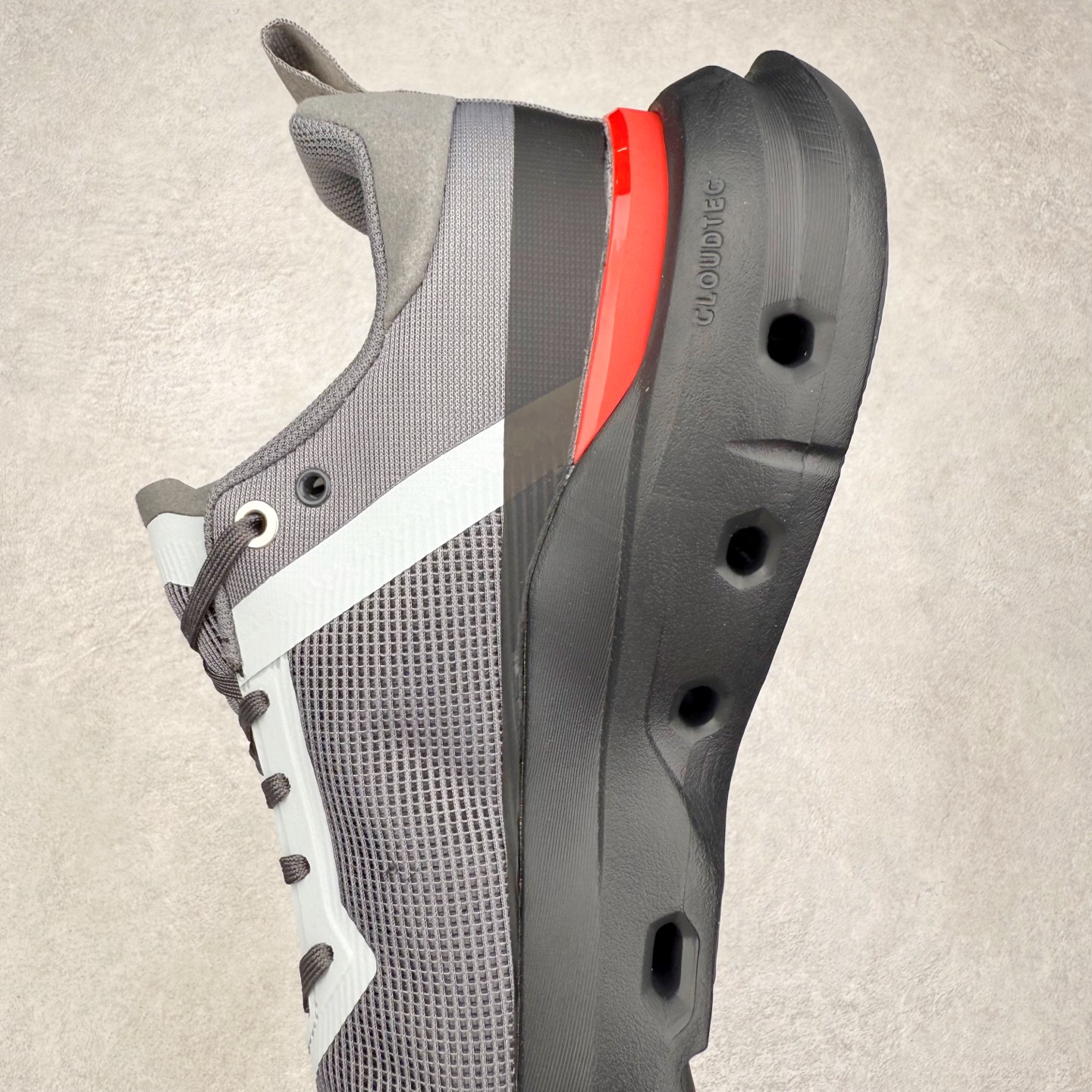 图片[7]-On昂跑 Cloudtilt X 4 系带减震耐磨低帮生活休闲鞋 此运动品牌 开创于2010年 缓震着陆、强效回弹、轻柔质感的设计构思始终是ON研制关键 与此同时基于“为全球提供革新性的跑步感受”信念 陆续推出了多款跑鞋及其以专业运动人体跑步工程学为设计关键的功能性跑步服饰设备 让跑者不费力气地畅快畅跑 尺码：36 36.5 37.5 38 38.5 39 40 40.5 41 42 42.5 43 44 44.5 45-选品中心