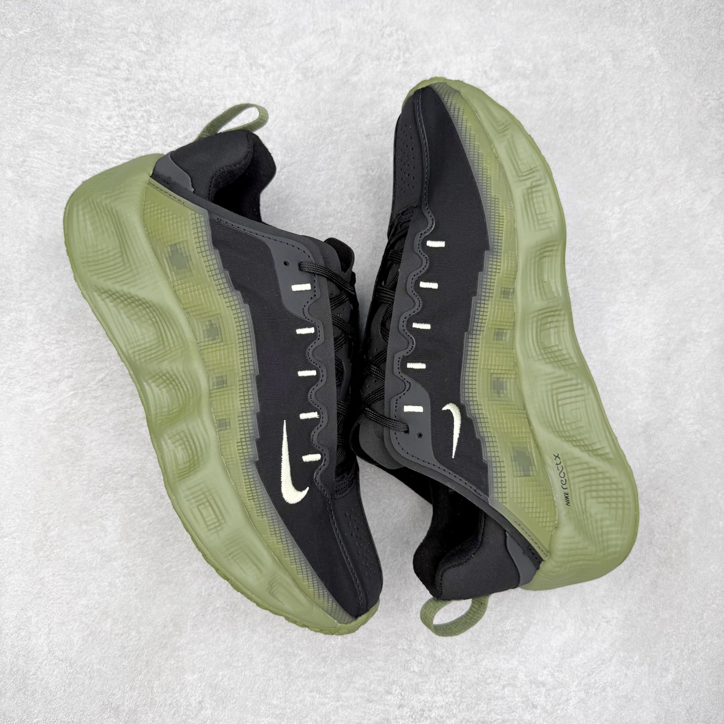 图片[3]-HYEIN SEO x NK Ava Rover 百搭舒适耐磨低帮跑步鞋 男女同款 流线型轮廓，通过轻薄物料鞋面结合 TPU 网格状支撑示人，增厚的中底材质选用 ReactX 加持，华夫外底收尾。鞋垫与后跟鞋提，克制点缀 Hyein Seo 字样。鞋垫与鞋提则采用菱形格纹的变化元素呈现。实拍调校N版已经零色差零失真 百分百还原实物色彩所见即所得 不存在货不对板色差等低级问题 选购参考实物拍摄 不混卖不参货 只用心做好货严格选品 承诺混一赔十 尺码：36 36.5 37.5 38 38.5 39 40 40.5 41 42 42.5 43 44 44.5 45-选品中心