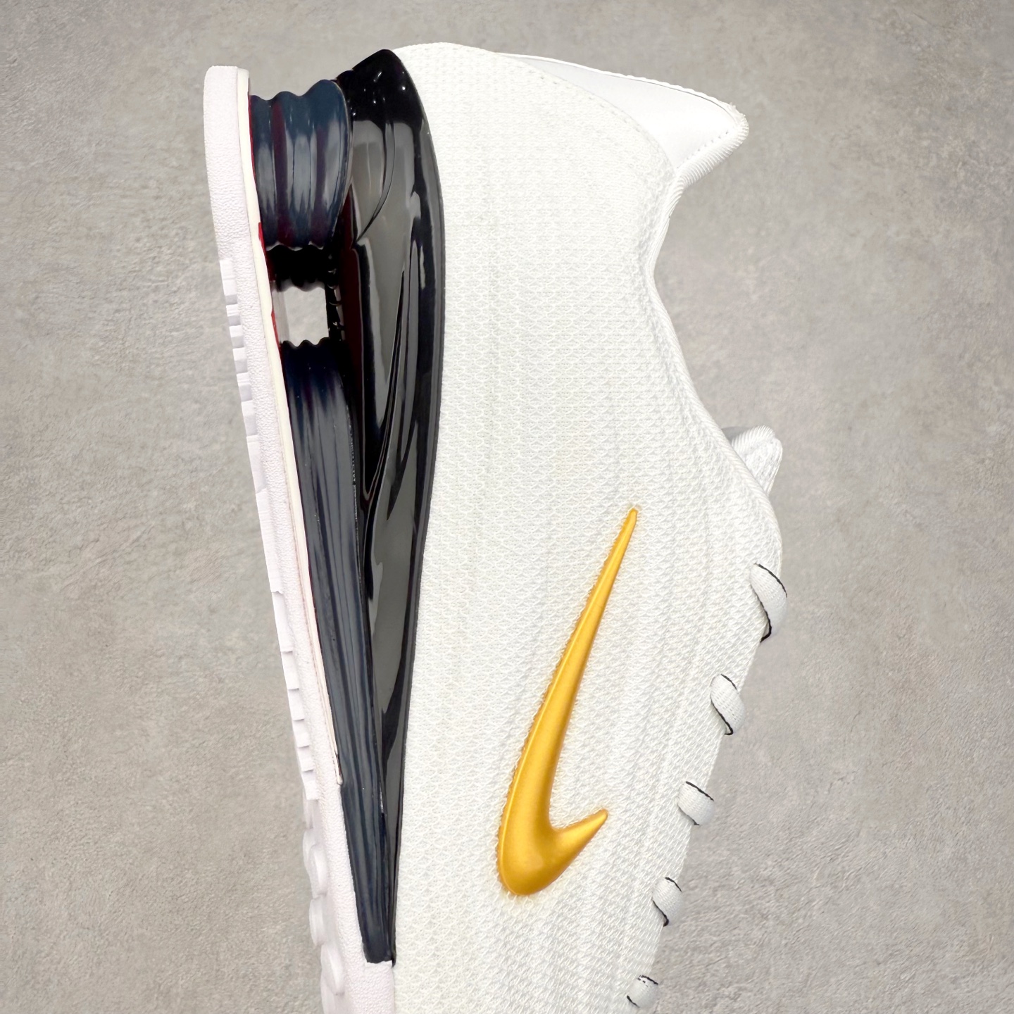 图片[6]-NK SHOX Z 舒适柔软减震回弹生活休闲鞋 男女同款 实拍调校N版已经零色差零失真 百分百还原实物色彩所见即所得 不存在货不对板色差等低级问题 选购参考实物拍摄 不混卖不参货 只用心做好货严格选品 承诺混一赔十 尺码：36 36.5 37.5 38 38.5 39 40 40.5 41 42 42.5 43 44 44.5 45-选品中心