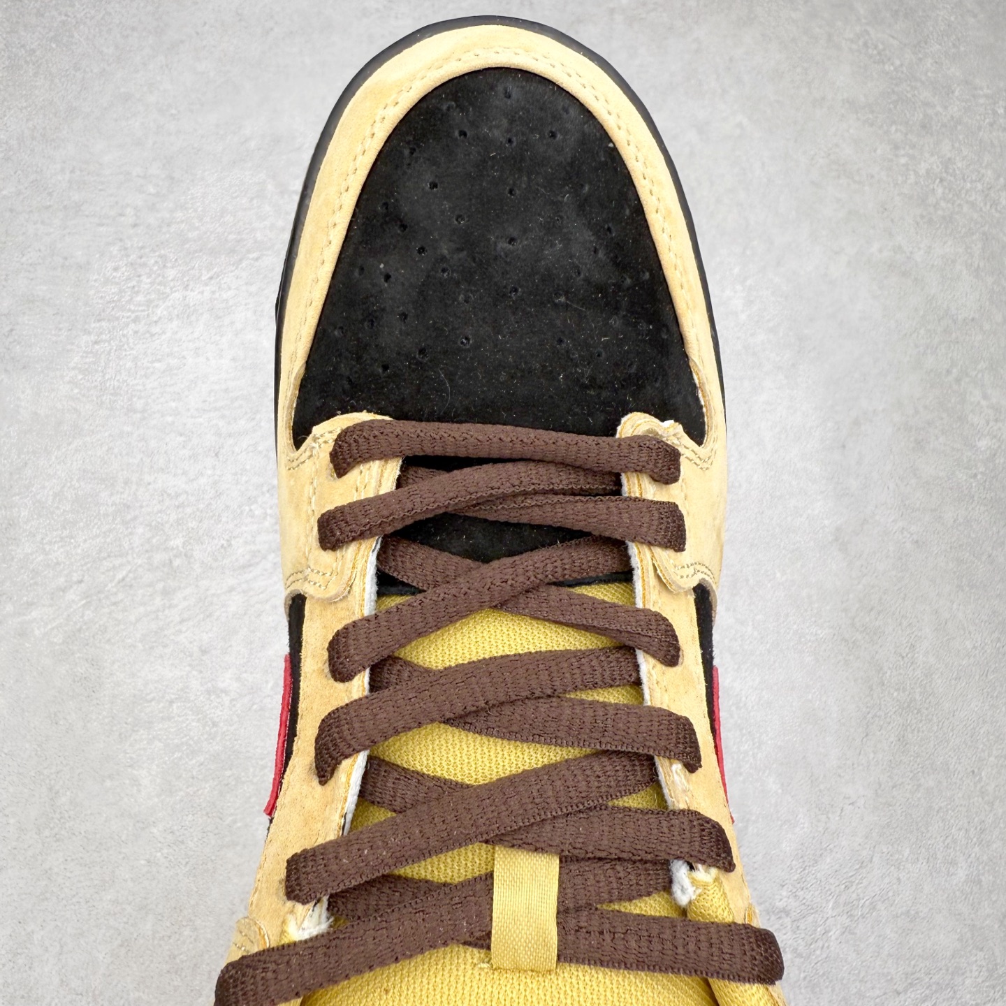 图片[4]-＃F版 NK SB Dunk Low FJ1674-002 极限压缩利润空间 超乎所想的高性价比 用料绝不含糊 原盒原配 正确耐磨橡胶大底 超高清洁度 全鞋零毛边皮料切割 全套原楦原模倾力打造完美版型 尺码：36 36.5 37.5 38 38.5 39 40 40.5 41 42 42.5 43 44 44.5 45 46 47.5-选品中心