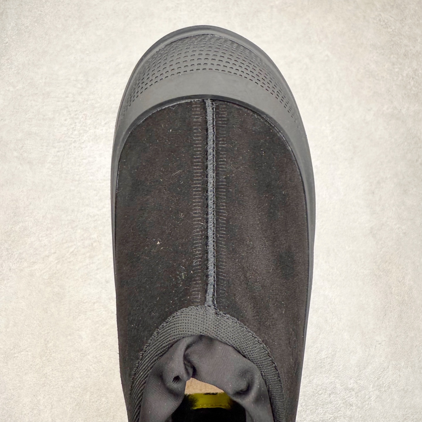 图片[4]-UGG 4096 M Tasman Weather Hybrid 塔斯曼混合系列低帮厚底轻量休闲运动鞋 UGG 2024秋冬新品 机能撞色王一博代言热门大爆款！包头套脚低帮 进口隆丰一级羊皮毛一体 代购专供品质 高弹Modern中底 外置防滑大底 套脚抽绳设计 穿脱十分方便 采用TPU模压定型翻毛皮鞋面材质#选用17毫米UGGPURE™ 植入式羊毛里衬与可拆卸的UGGPURE™ 植入式羊毛鞋垫#包头式EVA轻翼科技外底防滑,耐磨性和良好的弹性❗ 尺码：36/45-选品中心