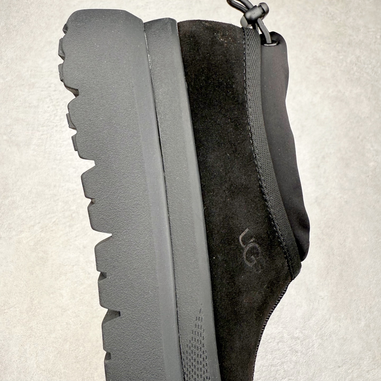 图片[6]-UGG 4096 M Tasman Weather Hybrid 塔斯曼混合系列低帮厚底轻量休闲运动鞋 UGG 2024秋冬新品 机能撞色王一博代言热门大爆款！包头套脚低帮 进口隆丰一级羊皮毛一体 代购专供品质 高弹Modern中底 外置防滑大底 套脚抽绳设计 穿脱十分方便 采用TPU模压定型翻毛皮鞋面材质#选用17毫米UGGPURE™ 植入式羊毛里衬与可拆卸的UGGPURE™ 植入式羊毛鞋垫#包头式EVA轻翼科技外底防滑,耐磨性和良好的弹性❗ 尺码：36/45-选品中心