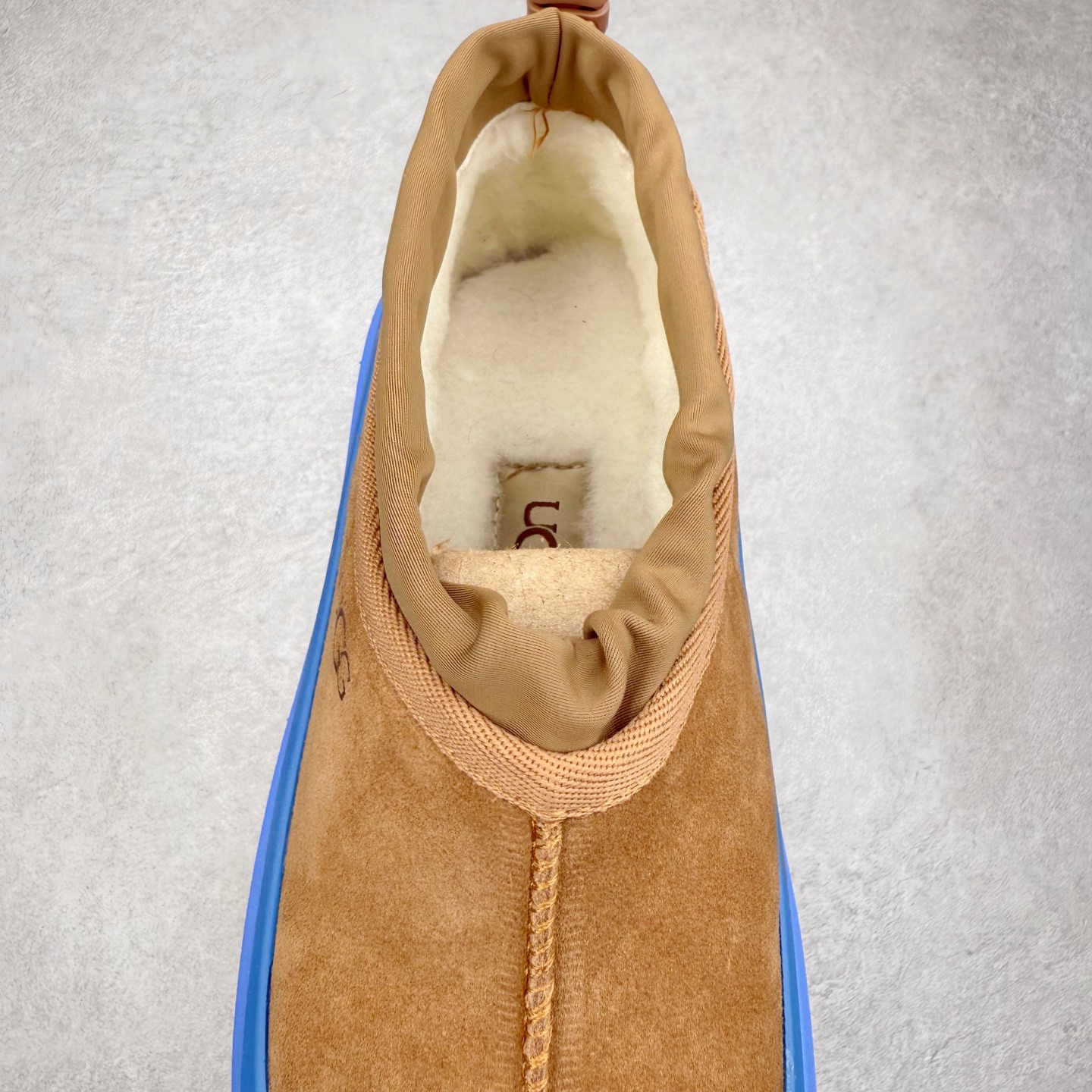 图片[5]-UGG 4096 M Tasman Weather Hybrid 塔斯曼混合系列低帮厚底轻量休闲运动鞋 UGG 2024秋冬新品 机能撞色王一博代言热门大爆款！包头套脚低帮 进口隆丰一级羊皮毛一体 代购专供品质 高弹Modern中底 外置防滑大底 套脚抽绳设计 穿脱十分方便 采用TPU模压定型翻毛皮鞋面材质#选用17毫米UGGPURE™ 植入式羊毛里衬与可拆卸的UGGPURE™ 植入式羊毛鞋垫#包头式EVA轻翼科技外底防滑,耐磨性和良好的弹性❗ 尺码：36/45-选品中心