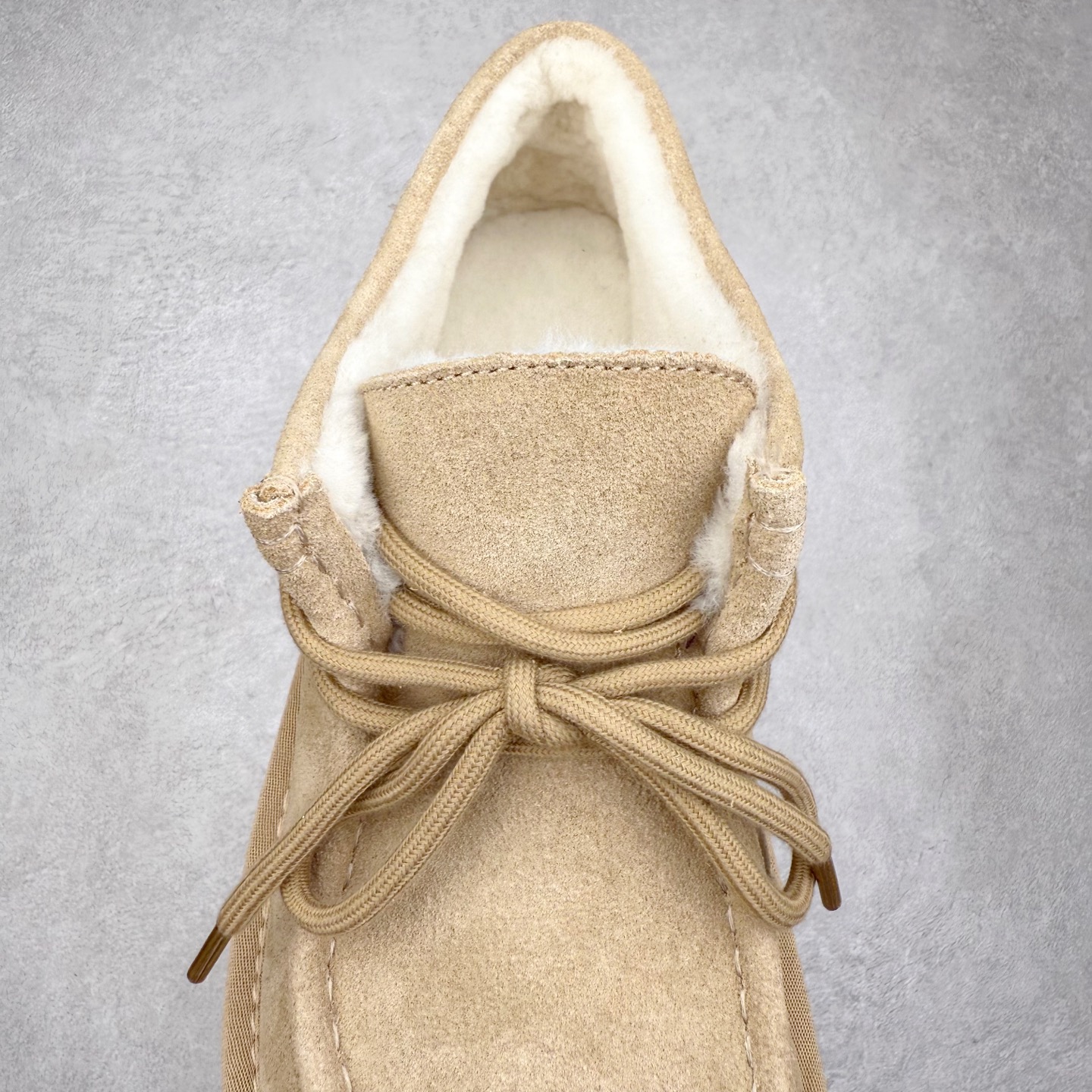 图片[5]-UGG 0891 秋冬羊皮毛一体雪地靴袋鼠鞋 全鞋采用ZP同厂 隆丰A级澳洲进口羊皮毛一体 品牌代工厂生产线 完全遵循ZP工艺流程 代工厂原厂版师 秉承无原鞋不开发选择 注重每一处细节 市面最正版型 TREADLITE\\\”轻翼\\\”科技外底 轻便/耐用/柔韧/桩型【售后郑重承诺】一个月内若出现重大脱胶/断底等质量问题 直接为您换新！尺码：35 36 37 38 39 40-选品中心