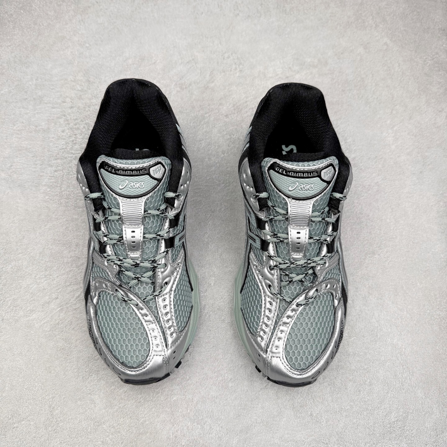 图片[2]-＃Lw纯原 ASICS Gel-Nimbus 10.1 亚瑟士雨云10.1代系列轻量缓震休闲运动跑步鞋 近年来，运动鞋市场迎来了一个新的设计潮流：通过融合艺术与技术，赋予运动鞋更多的时尚元素和创新设计。作为市场中的领导者之一，ASICS（亚瑟士）一向以其技术创新和卓越的鞋款设计著称。而另一个前卫的实验鞋类品牌EMPTY BEHAVIOR，以其非凡的创意和探索，尤其对未来主义和非传统材料的热情撞击，从业界中脱颖而出。两者的合作，以推出特别版的GEL-NIMBUS™ 10.1鞋款——主题为“EVEN MY SHOE IS ART”为标志，为运动鞋设计涉入一个全新的高度。尺码：36 37 37.5 38 39 39.5 40.5 41.5 42 42.5 43.5 44 44.5 45 46-选品中心