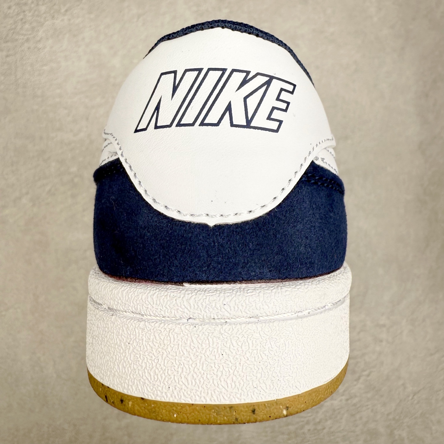 图片[8]-NK SB FC standard 绒面革防滑耐磨低帮板鞋 实拍调校N版已经零色差零失真 百分百还原实物色彩所见即所得 不存在货不对板色差等低级问题 选购参考实物拍摄 不混卖不参货 只用心做好货严格选品 承诺混一赔十 尺码：36 36.5 37.5 38 38.5 39 40 40.5 41 42 42.5 43 44 44.5 45-选品中心