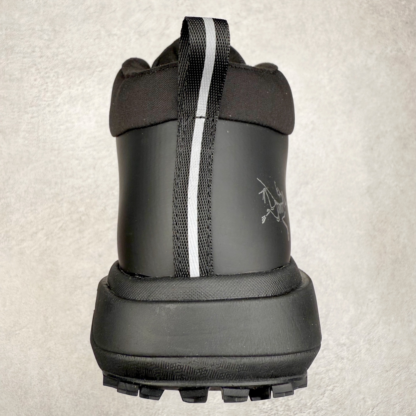 图片[8]-＃HP Arcteryx 始祖鸟 SYLAN舒适中帮越野马拉松训练长跑跑步鞋 Arcteryx中文名始祖鸟 加拿大户外服饰品牌 1989年创立于加拿大温哥华 始祖鸟来自加拿大海岸山脉 植根高山的专业户外品牌 始终秉承对精湛设计和工艺孜孜以求的准则 从1989年创立至今 Arcteryx始终不断在产品设计与做工上不惜工本 以满足始祖鸟的标准 品质、设计以及精简的理念造就了其良好的性能 并能满足严苛环境下的使用需求 尺码：39 40 41 42 43 44 45-选品中心