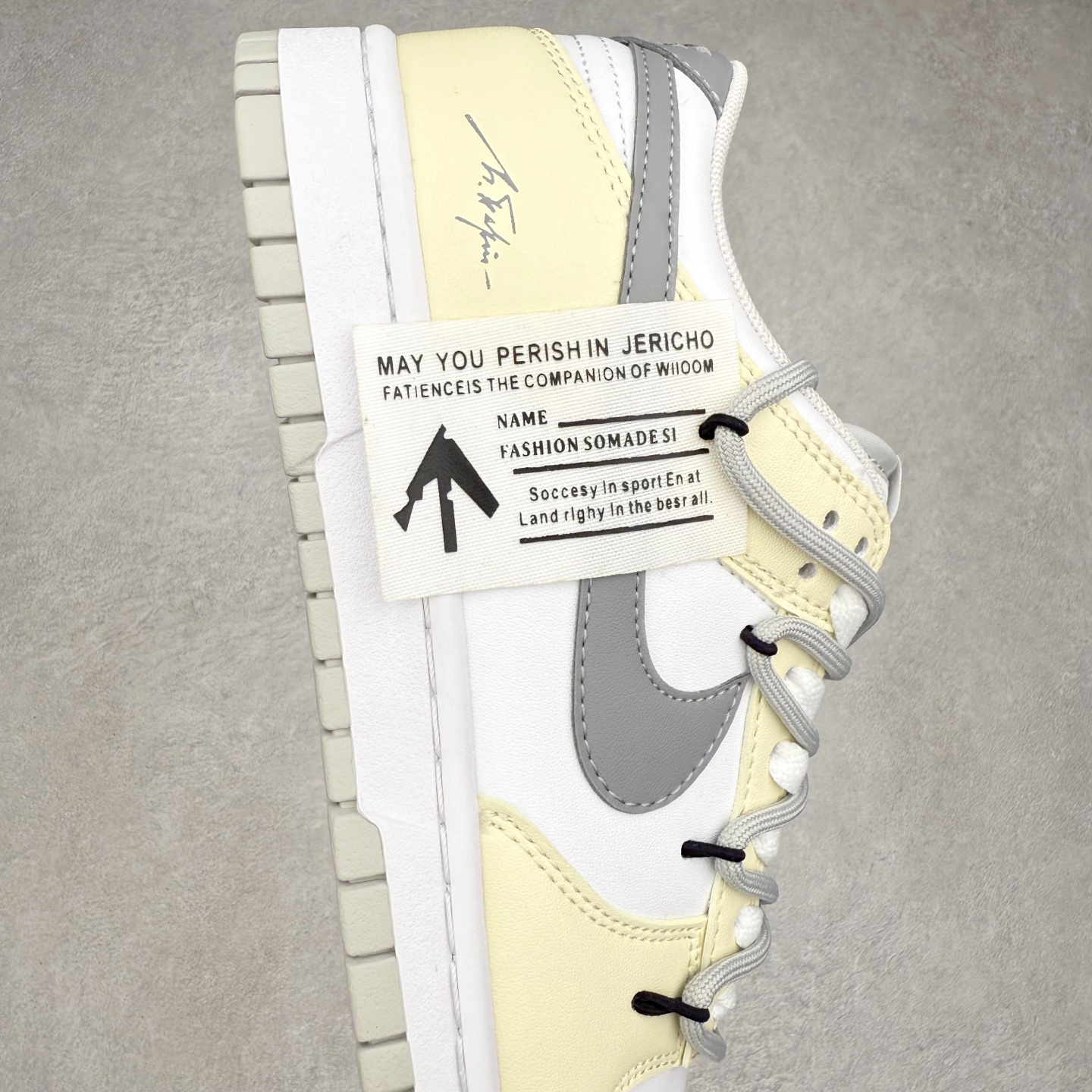 图片[6]-NK Dunk Low DD1391-100 定制系列天花板 无原鞋不开发 全系列得物原鞋一比一校对开发 配色持续更新中 终端对接 优势输出 全套原厂楦头原纸板数据档案倾力打造 原汁原味莞产 极致还原 圈内最强针车工艺 高端零售指定版 广东原厂配套原盒原标 鞋盒分三个尺码段 原厂冲刀 超高清洁度 全鞋零毛边皮料切割 采用原厂百宏鞋带以及原厂百宏织唛舌标 内标可供原厂几率过验 进口原装条纹中底布 四线拉帮白色点胶 原厂拉帮手法遵循公司 原厂电绣 极致还原 尺码：36 36.5 37.5 38 38.5 39 40 40.5 41 42 42.5 43 44 44.5 45 46-选品中心