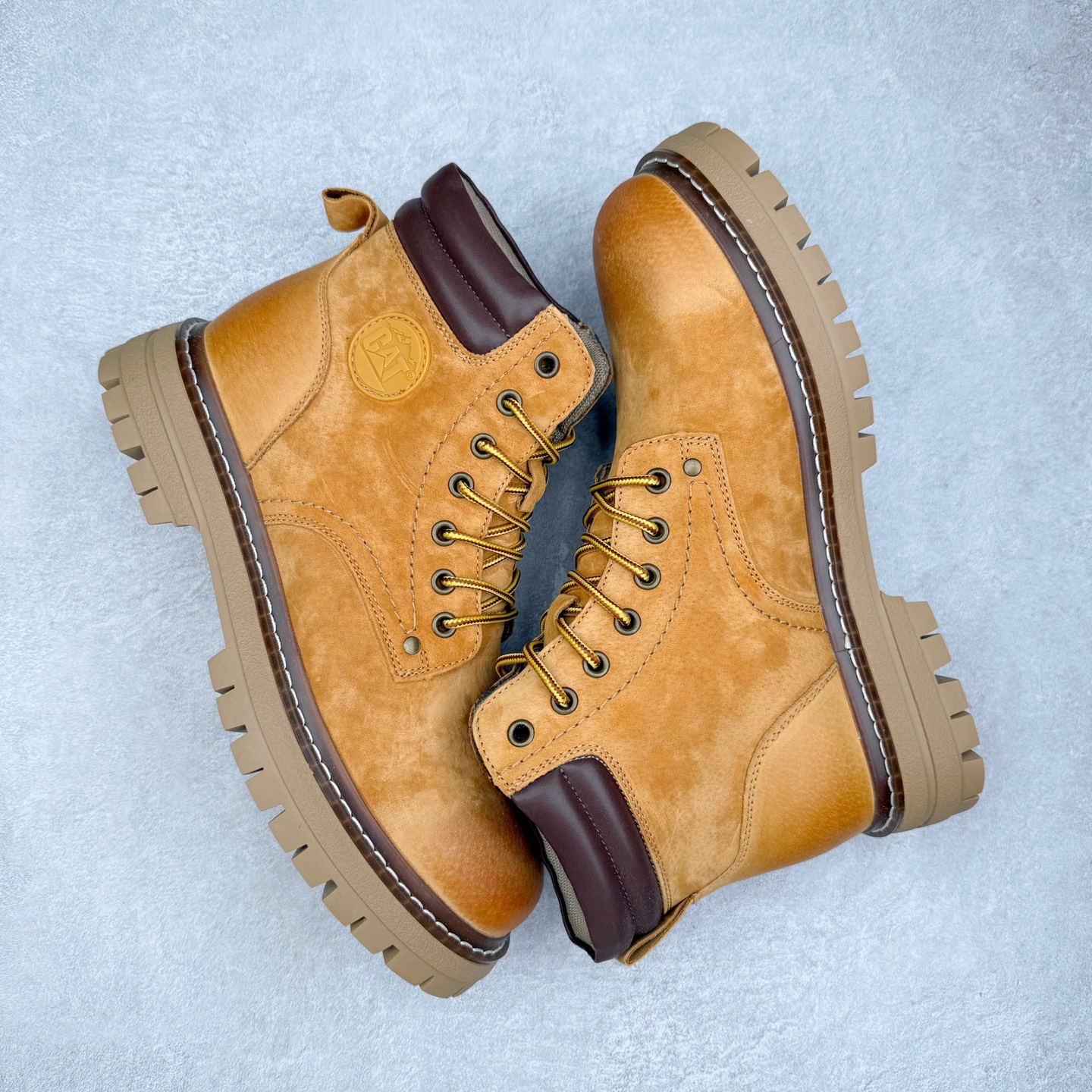 图片[3]-CAT卡特 户外工装轻底休闲马丁靴大黄靴系列 广东大厂品质 全新工艺升级 全鞋真牛皮材料 大底到五金都是代工厂原材料制作 同原版固特异永不开胶工艺 好货不杀猪 首单质量严格把控 全网独家首发 品质毋庸置疑 全套官网统一包装 今年冬季防寒户外专用 日常随意搭配 尺码：39 40 41 42 43 44（皮鞋码）-选品中心