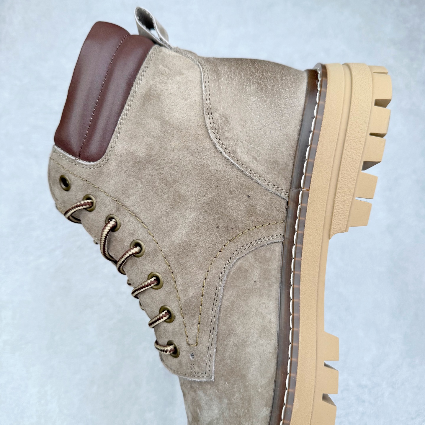 图片[7]-CAT卡特 户外工装轻底休闲马丁靴大黄靴系列 广东大厂品质 全新工艺升级 全鞋真牛皮材料 大底到五金都是代工厂原材料制作 同原版固特异永不开胶工艺 好货不杀猪 首单质量严格把控 全网独家首发 品质毋庸置疑 全套官网统一包装 今年冬季防寒户外专用 日常随意搭配 尺码：39 40 41 42 43 44（皮鞋码）-选品中心