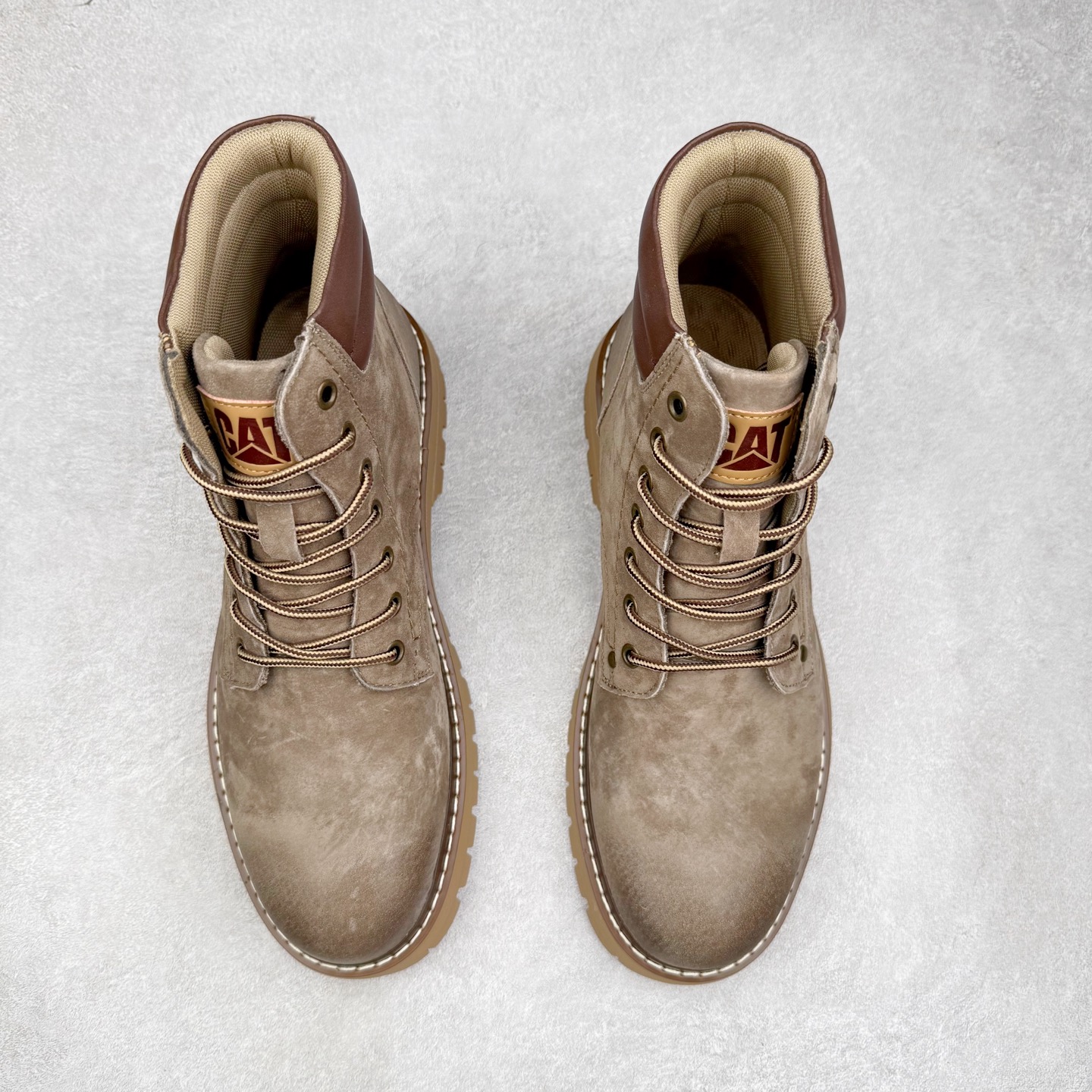 图片[2]-CAT卡特 户外工装轻底休闲马丁靴大黄靴系列 广东大厂品质 全新工艺升级 全鞋真牛皮材料 大底到五金都是代工厂原材料制作 同原版固特异永不开胶工艺 好货不杀猪 首单质量严格把控 全网独家首发 品质毋庸置疑 全套官网统一包装 今年冬季防寒户外专用 日常随意搭配 尺码：39 40 41 42 43 44（皮鞋码）-选品中心