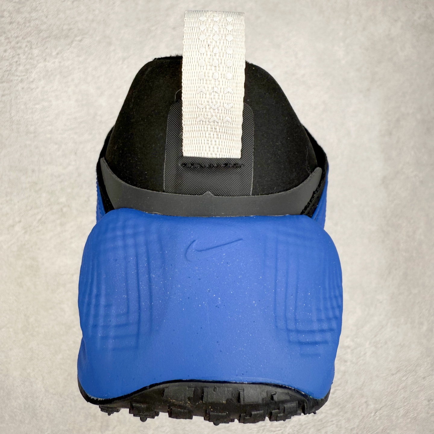 图片[8]-HYEIN SEO x NK Ava Rover 百搭舒适耐磨低帮跑步鞋 男女同款 流线型轮廓，通过轻薄物料鞋面结合 TPU 网格状支撑示人，增厚的中底材质选用 ReactX 加持，华夫外底收尾。鞋垫与后跟鞋提，克制点缀 Hyein Seo 字样。鞋垫与鞋提则采用菱形格纹的变化元素呈现。实拍调校N版已经零色差零失真 百分百还原实物色彩所见即所得 不存在货不对板色差等低级问题 选购参考实物拍摄 不混卖不参货 只用心做好货严格选品 承诺混一赔十 尺码：36 36.5 37.5 38 38.5 39 40 40.5 41 42 42.5 43 44 44.5 45-选品中心