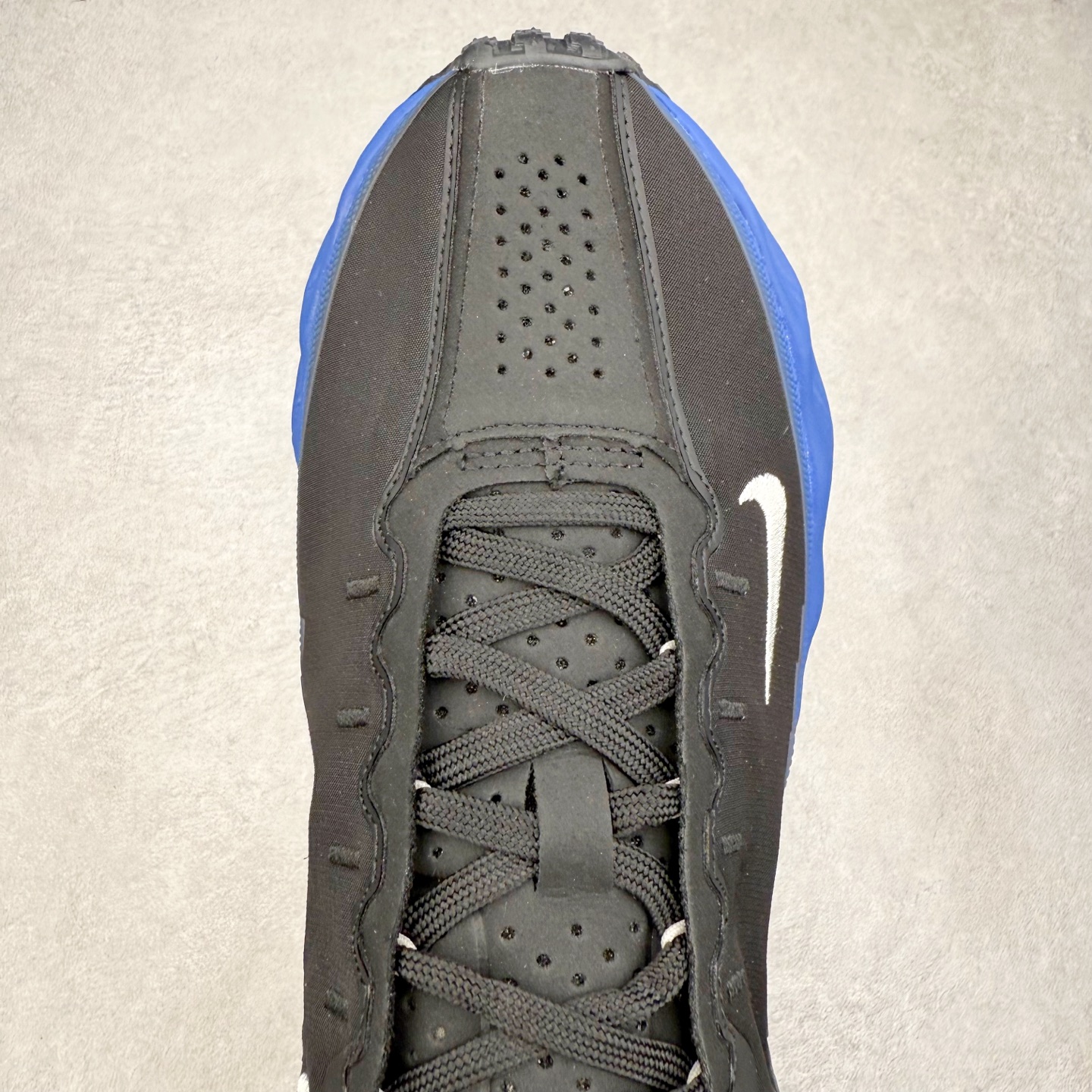 图片[4]-HYEIN SEO x NK Ava Rover 百搭舒适耐磨低帮跑步鞋 男女同款 流线型轮廓，通过轻薄物料鞋面结合 TPU 网格状支撑示人，增厚的中底材质选用 ReactX 加持，华夫外底收尾。鞋垫与后跟鞋提，克制点缀 Hyein Seo 字样。鞋垫与鞋提则采用菱形格纹的变化元素呈现。实拍调校N版已经零色差零失真 百分百还原实物色彩所见即所得 不存在货不对板色差等低级问题 选购参考实物拍摄 不混卖不参货 只用心做好货严格选品 承诺混一赔十 尺码：36 36.5 37.5 38 38.5 39 40 40.5 41 42 42.5 43 44 44.5 45-选品中心