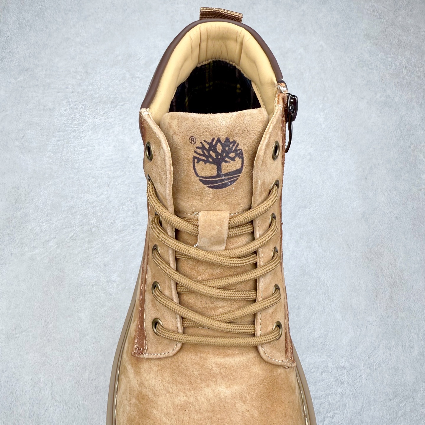 图片[5]-Timberland添柏岚/天伯伦户外中帮休闲大黄靴系列 广东大厂品质 原盒原包装 面料采用意大利🇮🇹顶级磨砂细纹牛皮 搭配防臭防腐真皮乳胶鞋垫 给您完美的穿着体验 质量考究耐穿 型男必备 专治不帅 高品质脚感一流 尺码：38 39 40 41 42 43 44（皮鞋码）-选品中心