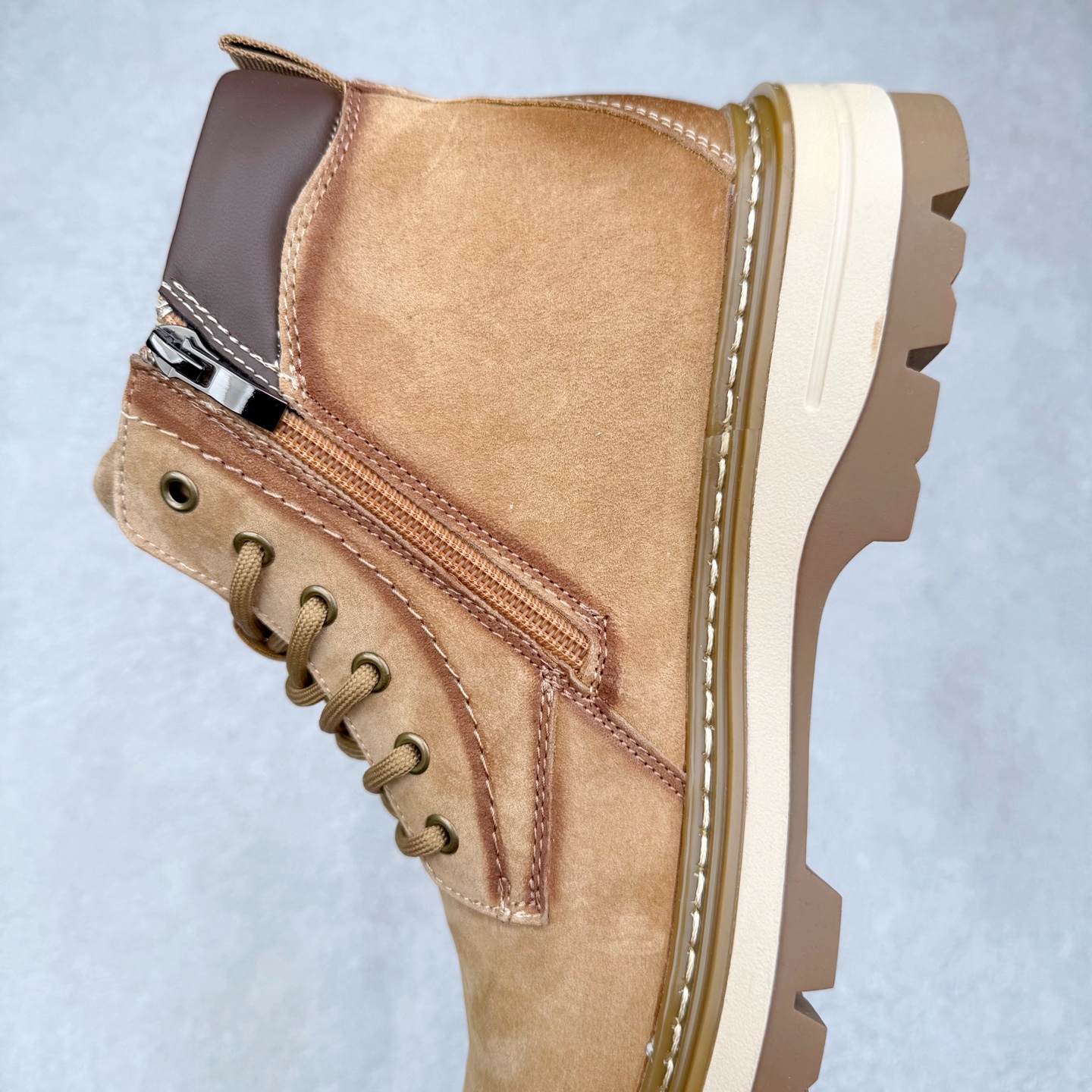 图片[7]-Timberland添柏岚/天伯伦户外中帮休闲大黄靴系列 广东大厂品质 原盒原包装 面料采用意大利🇮🇹顶级磨砂细纹牛皮 搭配防臭防腐真皮乳胶鞋垫 给您完美的穿着体验 质量考究耐穿 型男必备 专治不帅 高品质脚感一流 尺码：38 39 40 41 42 43 44（皮鞋码）-选品中心