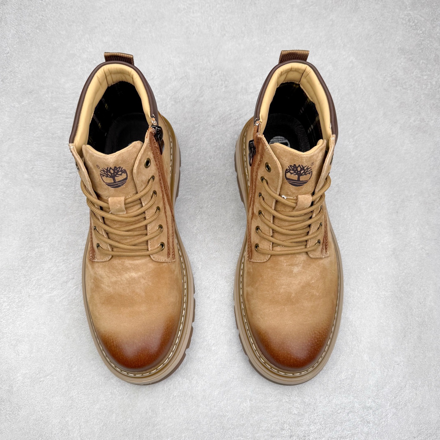 图片[2]-Timberland添柏岚/天伯伦户外中帮休闲大黄靴系列 广东大厂品质 原盒原包装 面料采用意大利🇮🇹顶级磨砂细纹牛皮 搭配防臭防腐真皮乳胶鞋垫 给您完美的穿着体验 质量考究耐穿 型男必备 专治不帅 高品质脚感一流 尺码：38 39 40 41 42 43 44（皮鞋码）-选品中心