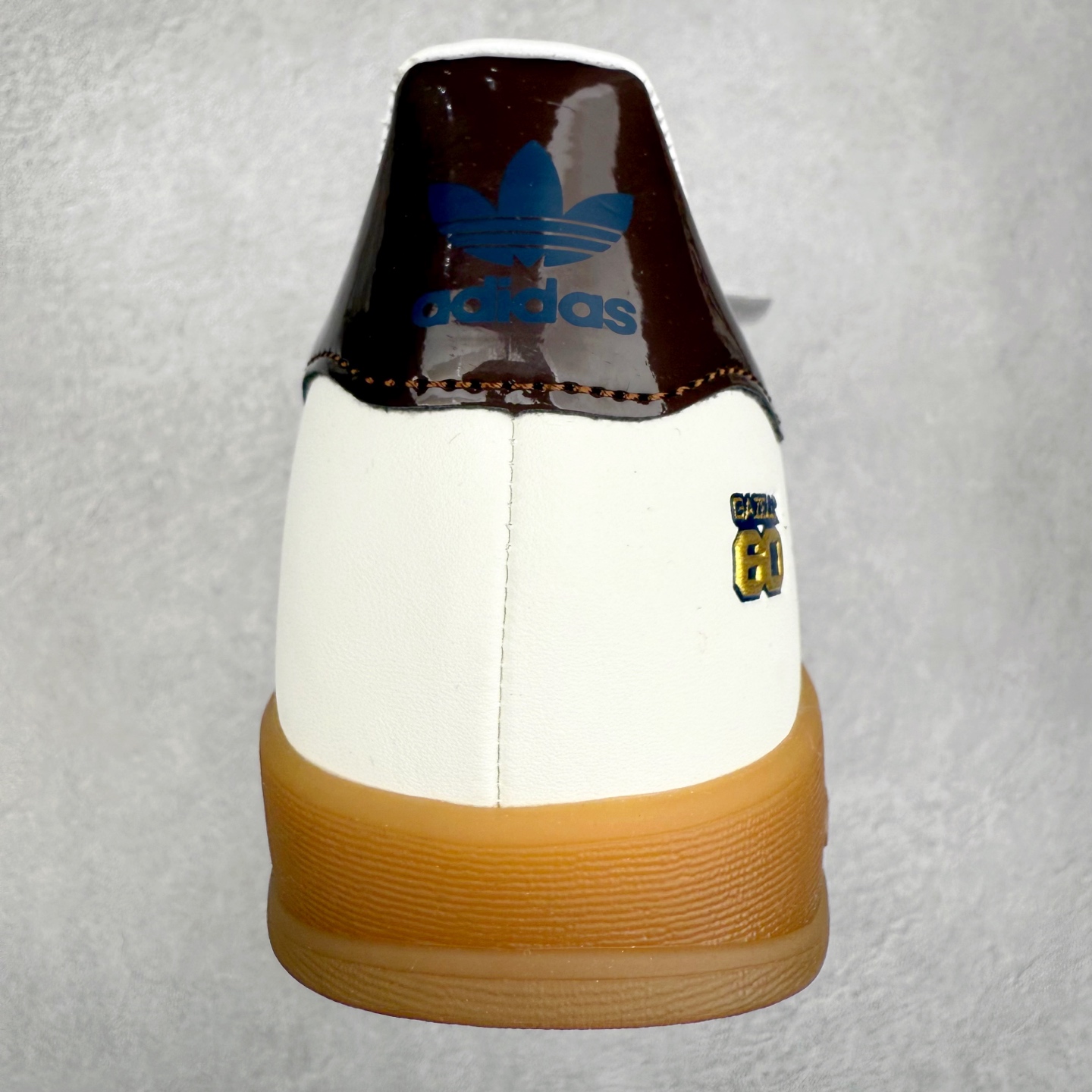 图片[8]-AD Gazelle Indoor Trainers 羚羊内训系列低帮复古百搭休闲运动德训风板鞋 JP9221 90年代经典的复刻版！自60年代以足球训练鞋面世以来,Gazelle就以其经典设计席卷全球。1991年版本的复刻,再造经典Gazelle。采用皮革打造,搭配浊色细节,让这款经典更加简约。尺码：36 36⅔ 37⅓ 38 38⅔ 39⅓ 40 40⅔ 41⅓ 42 42⅔ 43⅓ 44⅓ 44⅔ 45-选品中心