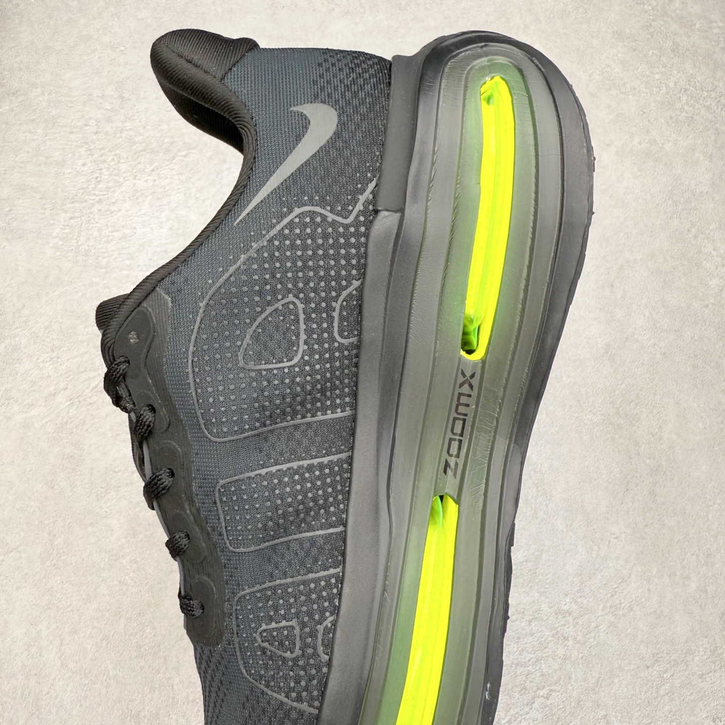 图片[7]-NK Vomero Premium 时尚舒适 网布防滑耐磨 低帮跑步鞋 HQ2050-001 实拍调校N版已经零色差零失真 百分百还原实物色彩所见即所得 不存在货不对板色差等低级问题 选购参考实物拍摄 不混卖不参货 只用心做好货严格选品 承诺混一赔十 尺码：36 36.5 37.5 38 38.5 39 40 40.5 41 42 42.5 43 44 44.5 45-选品中心