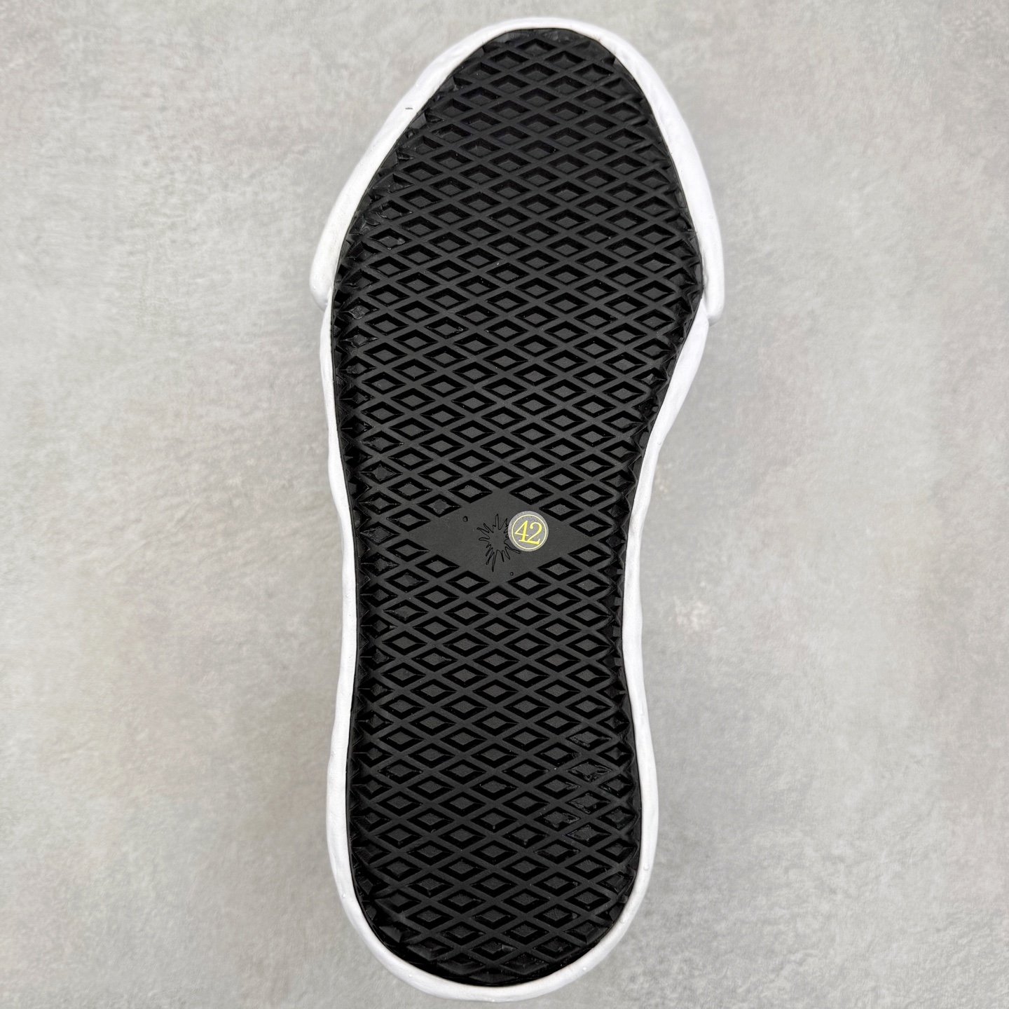 图片[9]-＃原厂 MMY/Maison MIHARA YASUHIRO Wayne Original Sole Leather Low Sneaker贝壳头版变形溶解雪糕底低帮百搭休闲运动板鞋 余文乐挚爱单品 复古溶解风 日本概念时装设计师･三原康裕品牌广东原产 原楦原纸版开发楦型 全新开发双模一次发泡点位气孔EVA中底 底部嵌入组合RB橡胶耐磨大底 采用全粒面头层皮革鞋面材质 正确织麦及包装盒 清晰后跟电绣LOGO 注意区别普通版本‼️尺码：35-45 偏大一码-选品中心