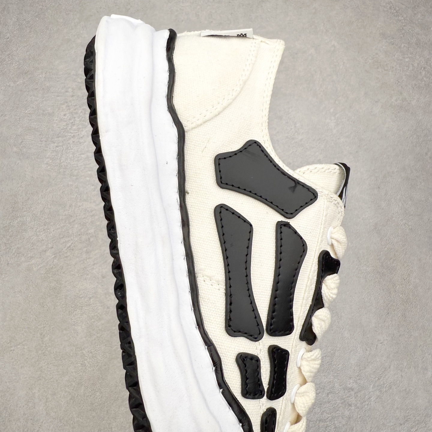 图片[6]-＃原厂 MMY/Maison MIHARA YASUHIRO Wayne Original Sole Leather Low Sneaker贝壳头版变形溶解雪糕底低帮百搭休闲运动板鞋 余文乐挚爱单品 复古溶解风 日本概念时装设计师･三原康裕品牌广东原产 原楦原纸版开发楦型 全新开发双模一次发泡点位气孔EVA中底 底部嵌入组合RB橡胶耐磨大底 采用全粒面头层皮革鞋面材质 正确织麦及包装盒 清晰后跟电绣LOGO 注意区别普通版本‼️尺码：35-45 偏大一码-选品中心