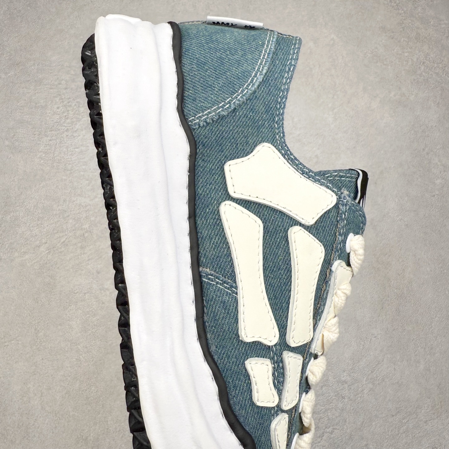 图片[6]-＃原厂 MMY/Maison MIHARA YASUHIRO Wayne Original Sole Leather Low Sneaker贝壳头版变形溶解雪糕底低帮百搭休闲运动板鞋 余文乐挚爱单品 复古溶解风 日本概念时装设计师･三原康裕品牌广东原产 原楦原纸版开发楦型 全新开发双模一次发泡点位气孔EVA中底 底部嵌入组合RB橡胶耐磨大底 采用全粒面头层皮革鞋面材质 正确织麦及包装盒 清晰后跟电绣LOGO 注意区别普通版本‼️尺码：35-45 偏大一码-选品中心