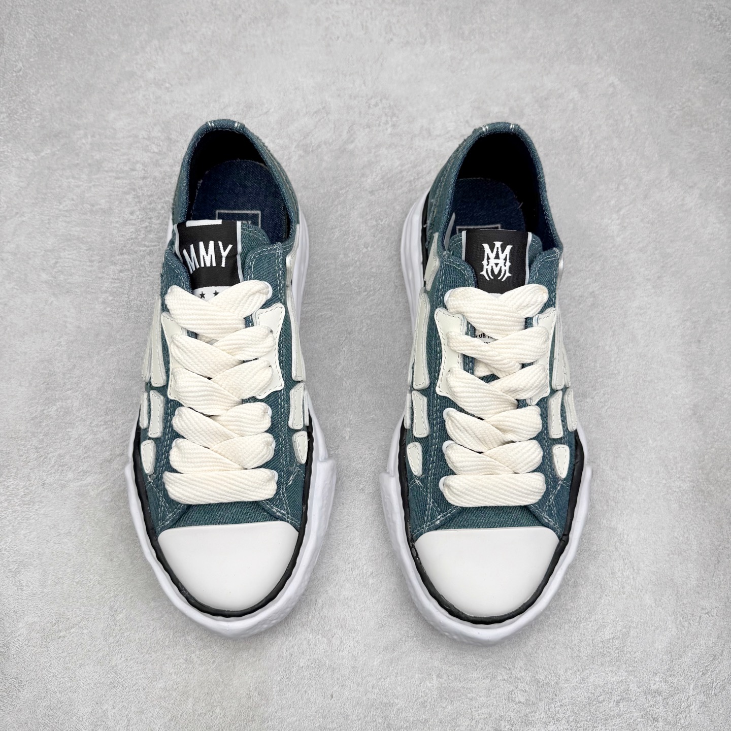 图片[2]-＃原厂 MMY/Maison MIHARA YASUHIRO Wayne Original Sole Leather Low Sneaker贝壳头版变形溶解雪糕底低帮百搭休闲运动板鞋 余文乐挚爱单品 复古溶解风 日本概念时装设计师･三原康裕品牌广东原产 原楦原纸版开发楦型 全新开发双模一次发泡点位气孔EVA中底 底部嵌入组合RB橡胶耐磨大底 采用全粒面头层皮革鞋面材质 正确织麦及包装盒 清晰后跟电绣LOGO 注意区别普通版本‼️尺码：35-45 偏大一码-选品中心