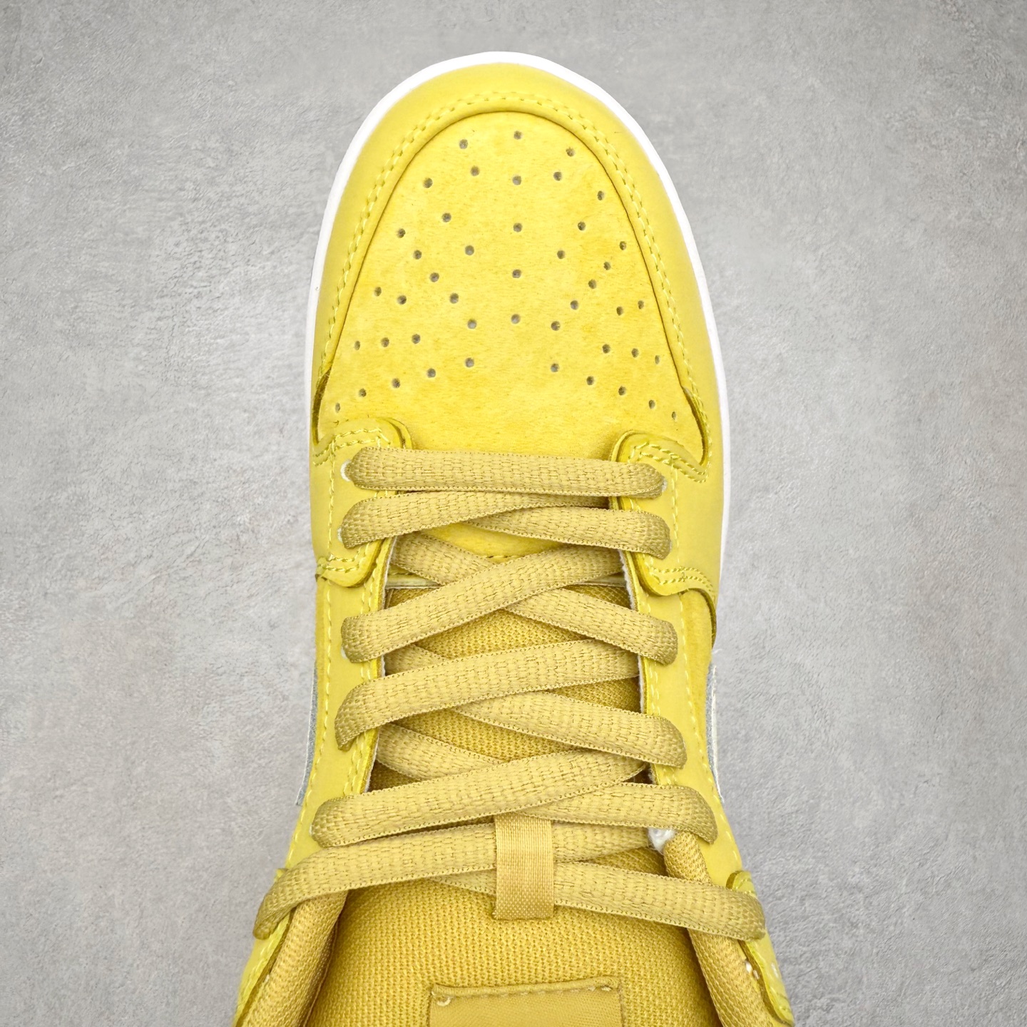 图片[4]-＃F版 NK SB Dunk Low FJ1674-700 极限压缩利润空间 超乎所想的高性价比 用料绝不含糊 原盒原配 正确耐磨橡胶大底 超高清洁度 全鞋零毛边皮料切割 全套原楦原模倾力打造完美版型 尺码：36 36.5 37.5 38 38.5 39 40 40.5 41 42 42.5 43 44 44.5 45 46 47.5-选品中心