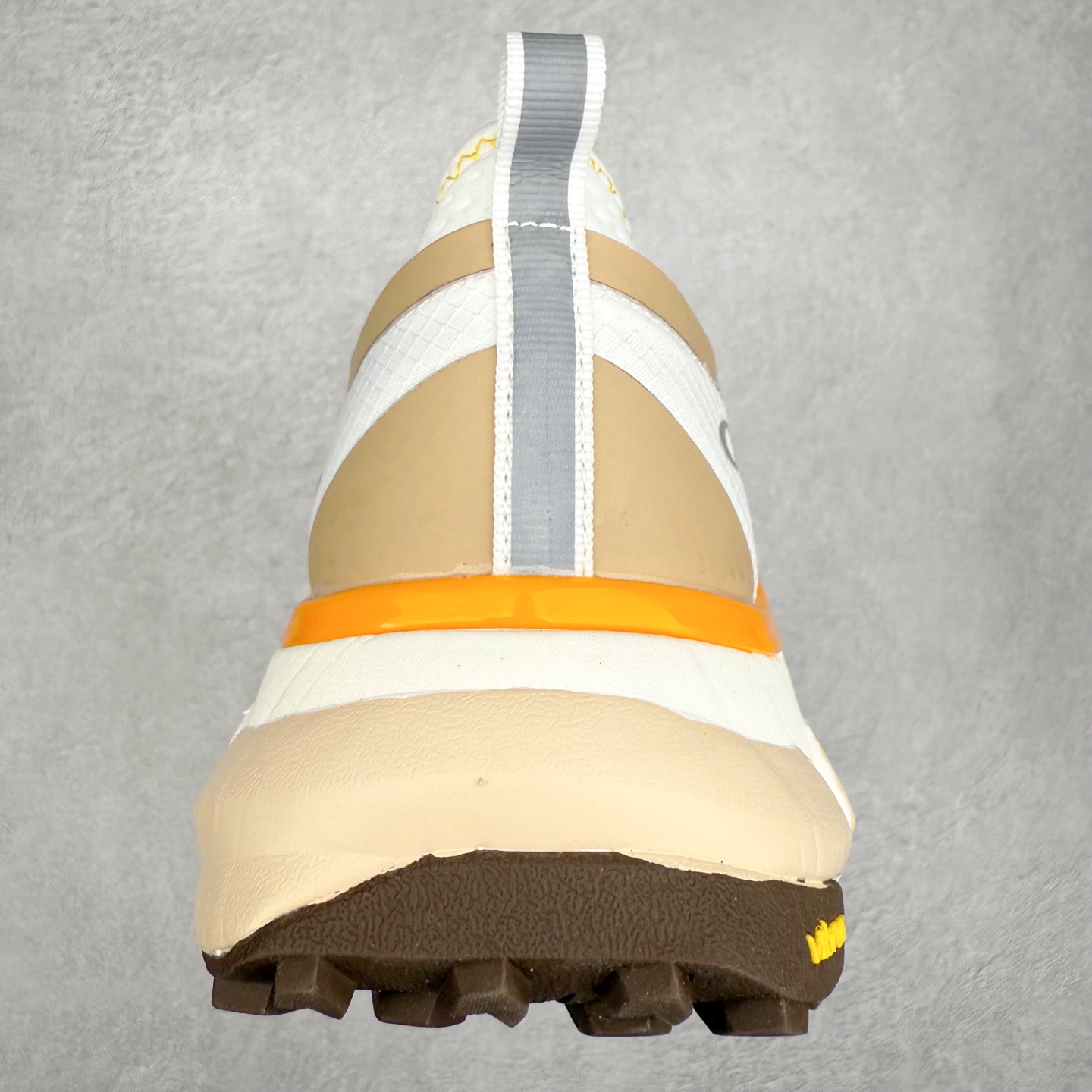 图片[8]-Oakley 欧克利 Light Shield 舒适耐磨防水低帮户外功能鞋 OAKLEY（欧克利）是美国的运动品牌，主攻的是各类功能眼镜，还有休闲装、滑雪、游泳、骑行及田径运动装。现在欧克利已经开始发展军事领域了，主要产的是军靴、手套、护目镜、风镜等。其中运动眼镜是深受运动人士喜爱的，自行车，滑雪，跑步等运动系列。实拍调校N版已经零色差零失真 百分百还原实物色彩所见即所得 不存在货不对板色差等低级问题 选购参考实物拍摄 不混卖不参货 只用心做好货严格选品 承诺混一赔十 尺码：36 36.5 37.5 38 38.5 39 40 40.5 41 42 42.5 43 44 44.5 45-选品中心