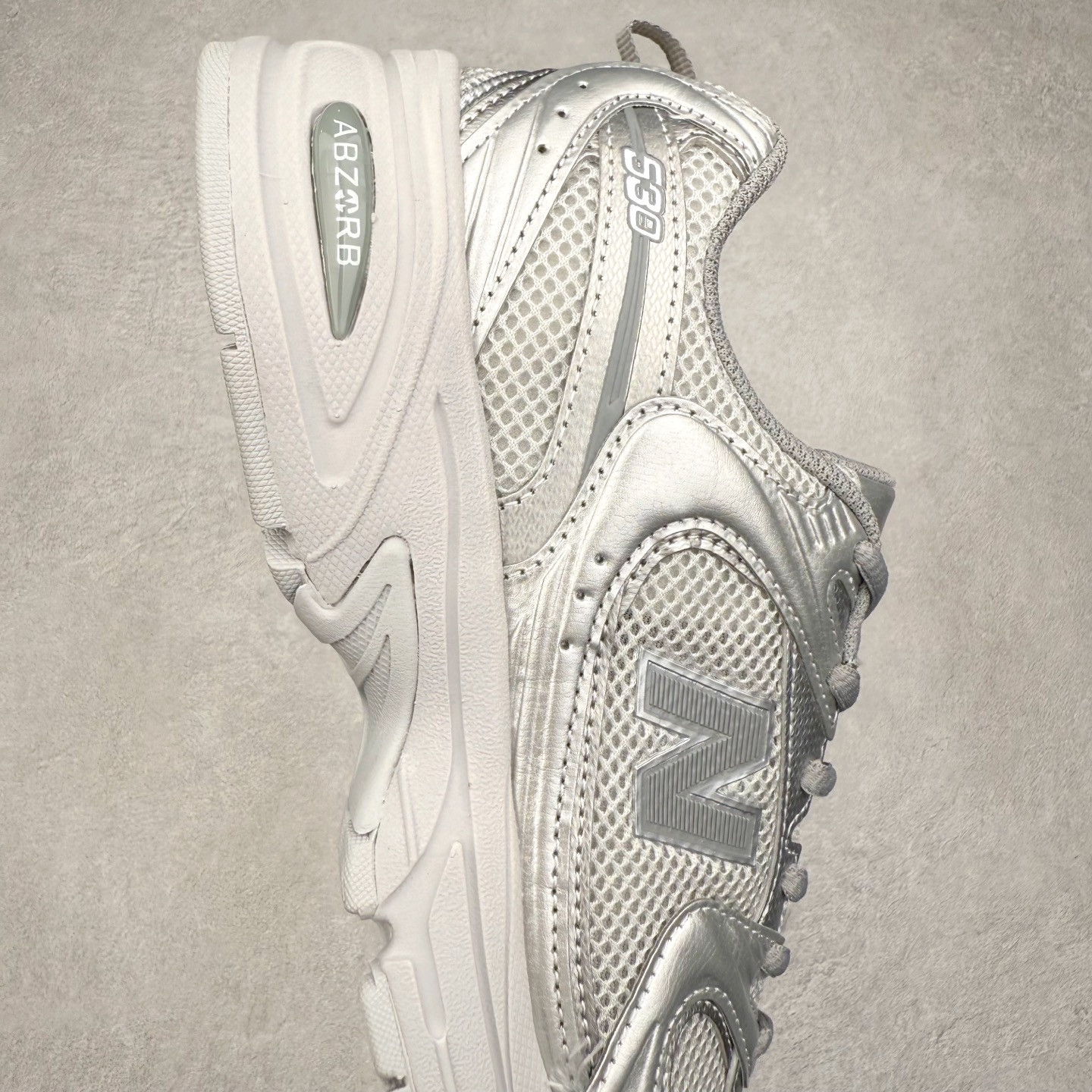 图片[6]-＃纯原 New Balance NB530 全套原楦原纸板原厂数据开发 原厂网纱 原装进口皮料正确卡色 正确中底拉帮中底网布细节 冲裁组合 匠心打造 耗时两个月开发完成 工艺极其复杂难度可想而知 新开独立私模大底 全网唯一正确做旧组合大底 高端零售专供产物 尺码：36 37 37.5 38 38.5 39.5 40 40.5 41.5 42 42.5 43 44 44.5-选品中心