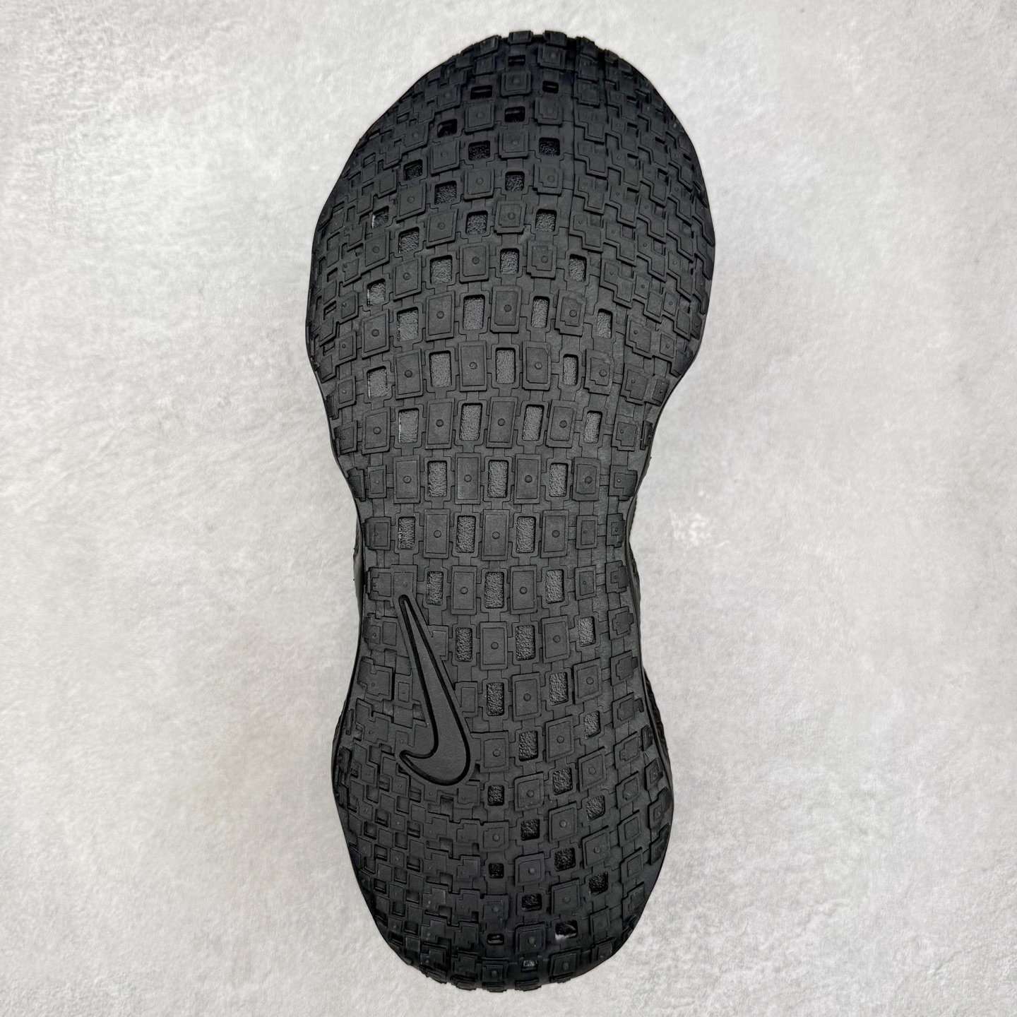 图片[9]-HYEIN SEO x NK Ava Rover 百搭舒适耐磨低帮跑步鞋 男女同款 流线型轮廓，通过轻薄物料鞋面结合 TPU 网格状支撑示人，增厚的中底材质选用 ReactX 加持，华夫外底收尾。鞋垫与后跟鞋提，克制点缀 Hyein Seo 字样。鞋垫与鞋提则采用菱形格纹的变化元素呈现。实拍调校N版已经零色差零失真 百分百还原实物色彩所见即所得 不存在货不对板色差等低级问题 选购参考实物拍摄 不混卖不参货 只用心做好货严格选品 承诺混一赔十 尺码：36 36.5 37.5 38 38.5 39 40 40.5 41 42 42.5 43 44 44.5 45-选品中心