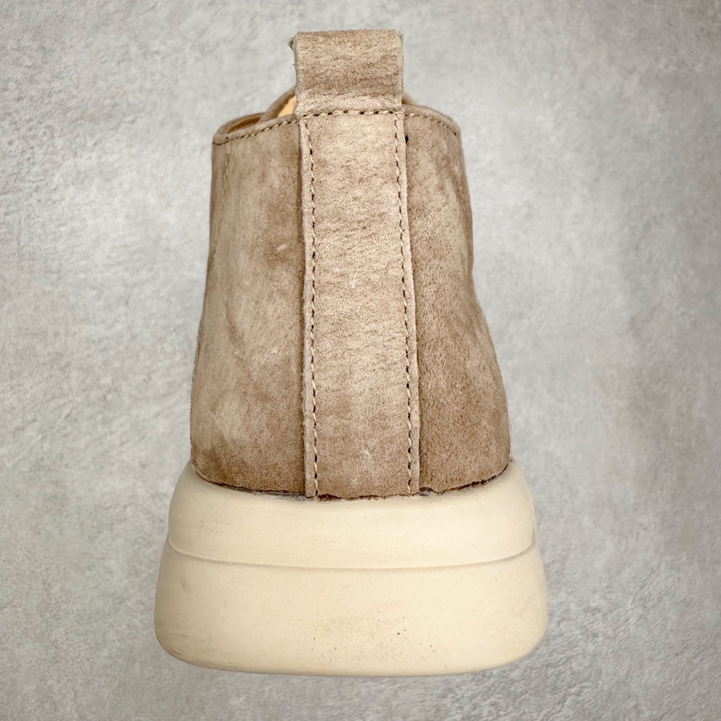 图片[8]-CAT/卡特 硬汉推土机品牌 秋冬经典款 户外百搭中帮休闲马丁靴 #广东大厂品质 官网常年主打款 时尚潮流搭配 面料釆用意大利进口麂牛皮 全鞋真牛皮材料 大底到五金都是代工厂原材料制作 好货不杀猪 首单质量严格把控 全套官网统一包装 今年冬季防寒户外专用 日常随意搭配 型男必备 货号：P727922 尺码：39 40 41 42 43 44（标准码）-选品中心