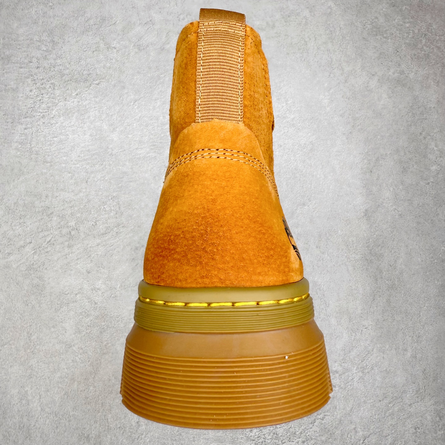 图片[8]-Timberland 添柏岚/天伯伦 25秋冬新款 经典户外休闲大黄靴 广东大厂品质 原盒原包装 面料采用意大利🇮🇹顶级磨砂细纹牛皮搭配防臭防腐真皮乳胶鞋垫给您完美的穿着体验 质量考究耐穿型男必备 专治不帅 高品质脚感一流 货号：TB99350 尺码：39 40 41 42 43 44 (标准码)-选品中心