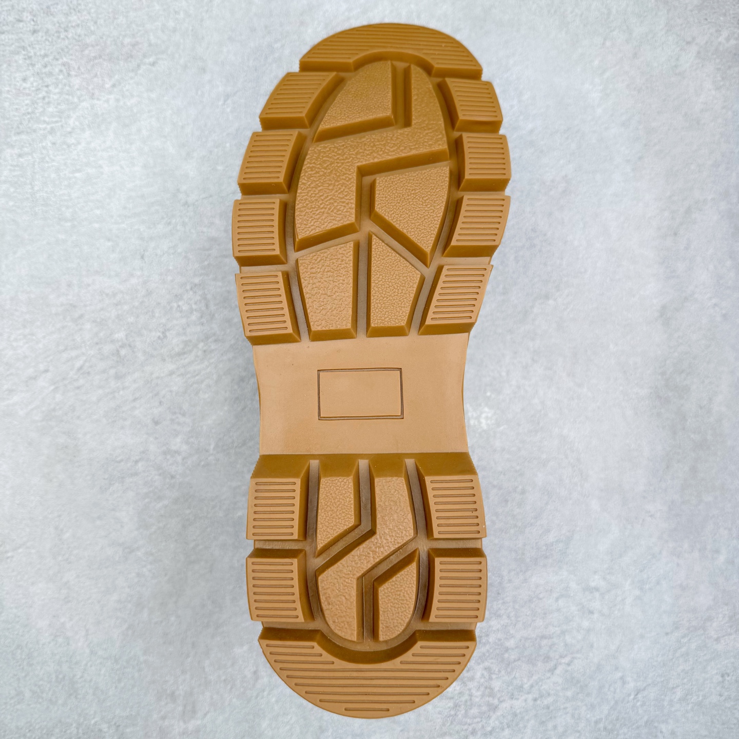 图片[9]-Timberland 添柏岚/天伯伦 25秋冬新款 经典户外休闲大黄靴 广东大厂品质 原盒原包装 面料采用意大利🇮🇹顶级磨砂细纹牛皮搭配防臭防腐真皮乳胶鞋垫给您完美的穿着体验 质量考究耐穿型男必备 专治不帅 高品质脚感一流 货号：TB99350 尺码：39 40 41 42 43 44 (标准码)-选品中心