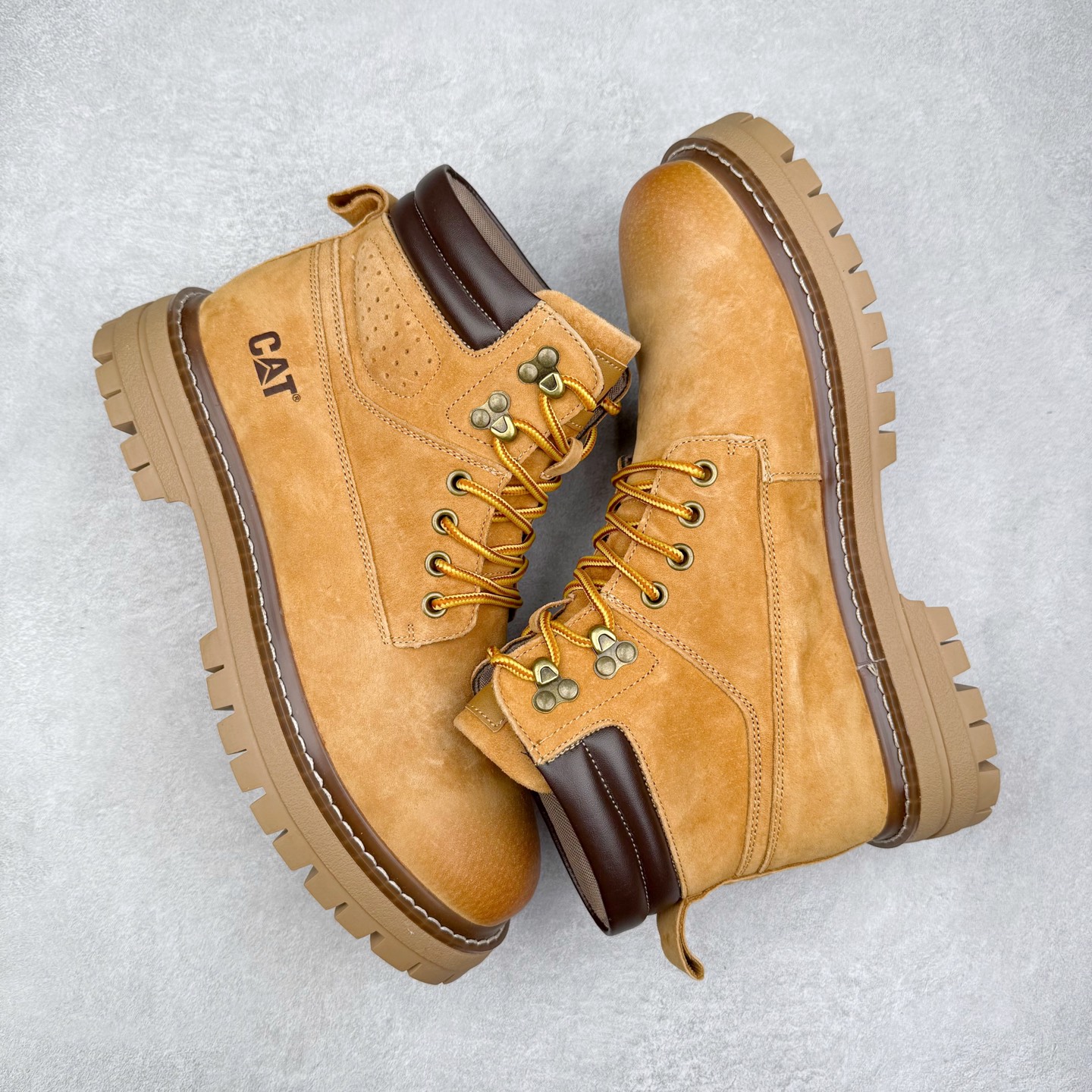 图片[3]-CAT卡特 户外工装轻底休闲马丁靴大黄靴系列 广东大厂品质 全新工艺升级 全鞋真牛皮材料 大底到五金都是代工厂原材料制作 同原版固特异永不开胶工艺 好货不杀猪 首单质量严格把控 全网独家首发 品质毋庸置疑 全套官网统一包装 今年冬季防寒户外专用 日常随意搭配 尺码：39 40 41 42 43 44（皮鞋码）-选品中心