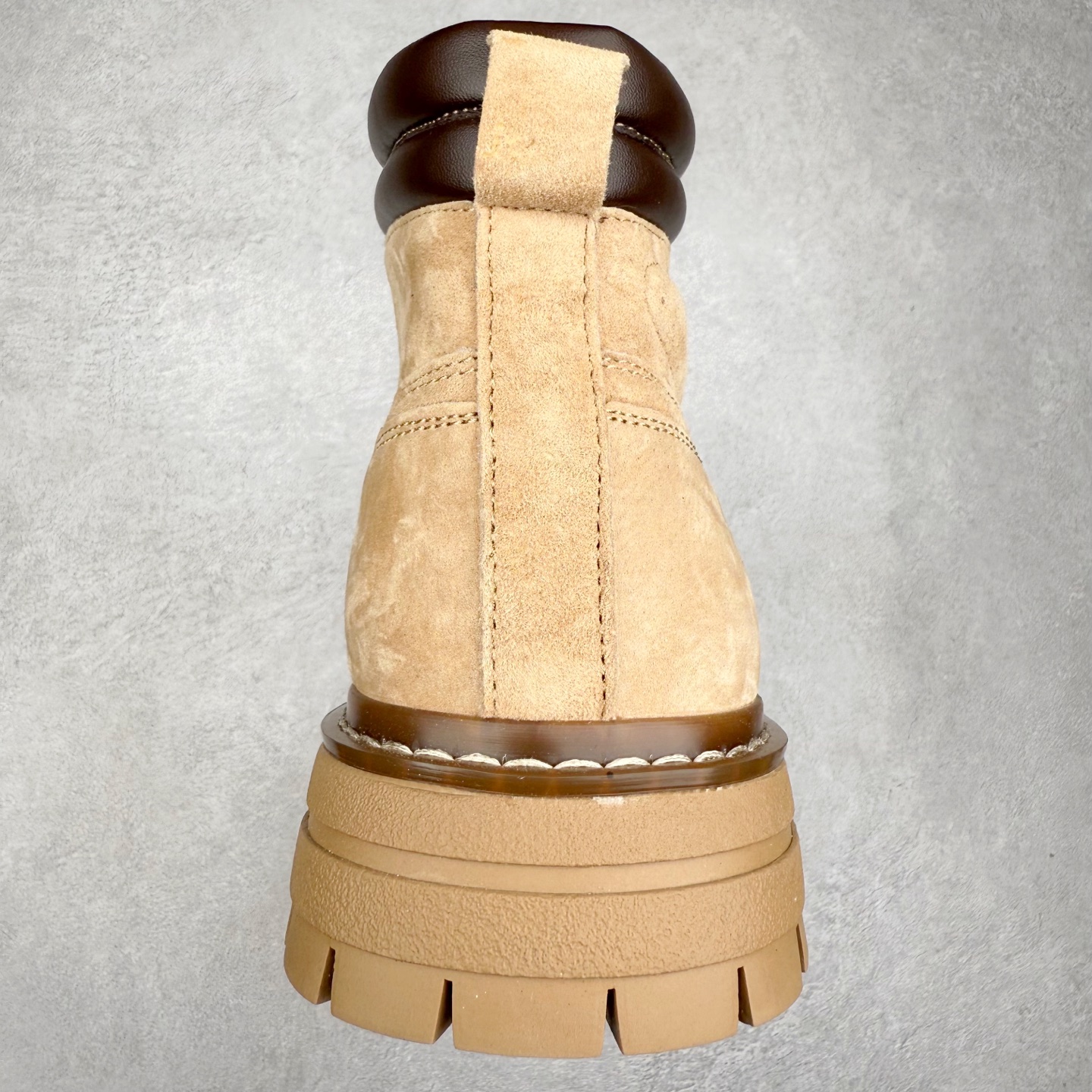 图片[8]-CAT卡特 户外工装轻底休闲马丁靴大黄靴系列 广东大厂品质 全新工艺升级 全鞋真牛皮材料 大底到五金都是代工厂原材料制作 同原版固特异永不开胶工艺 好货不杀猪 首单质量严格把控 全网独家首发 品质毋庸置疑 全套官网统一包装 今年冬季防寒户外专用 日常随意搭配 尺码：39 40 41 42 43 44（皮鞋码）-选品中心