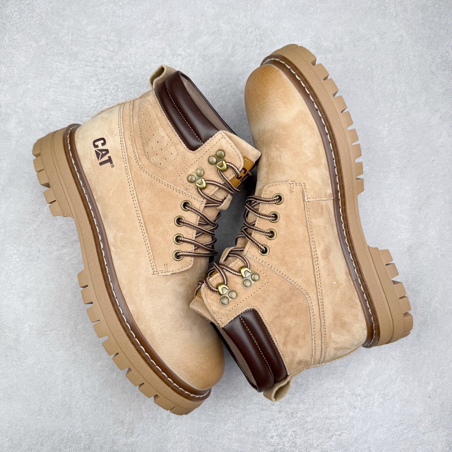 图片[3]-CAT卡特 户外工装轻底休闲马丁靴大黄靴系列 广东大厂品质 全新工艺升级 全鞋真牛皮材料 大底到五金都是代工厂原材料制作 同原版固特异永不开胶工艺 好货不杀猪 首单质量严格把控 全网独家首发 品质毋庸置疑 全套官网统一包装 今年冬季防寒户外专用 日常随意搭配 尺码：39 40 41 42 43 44（皮鞋码）-选品中心