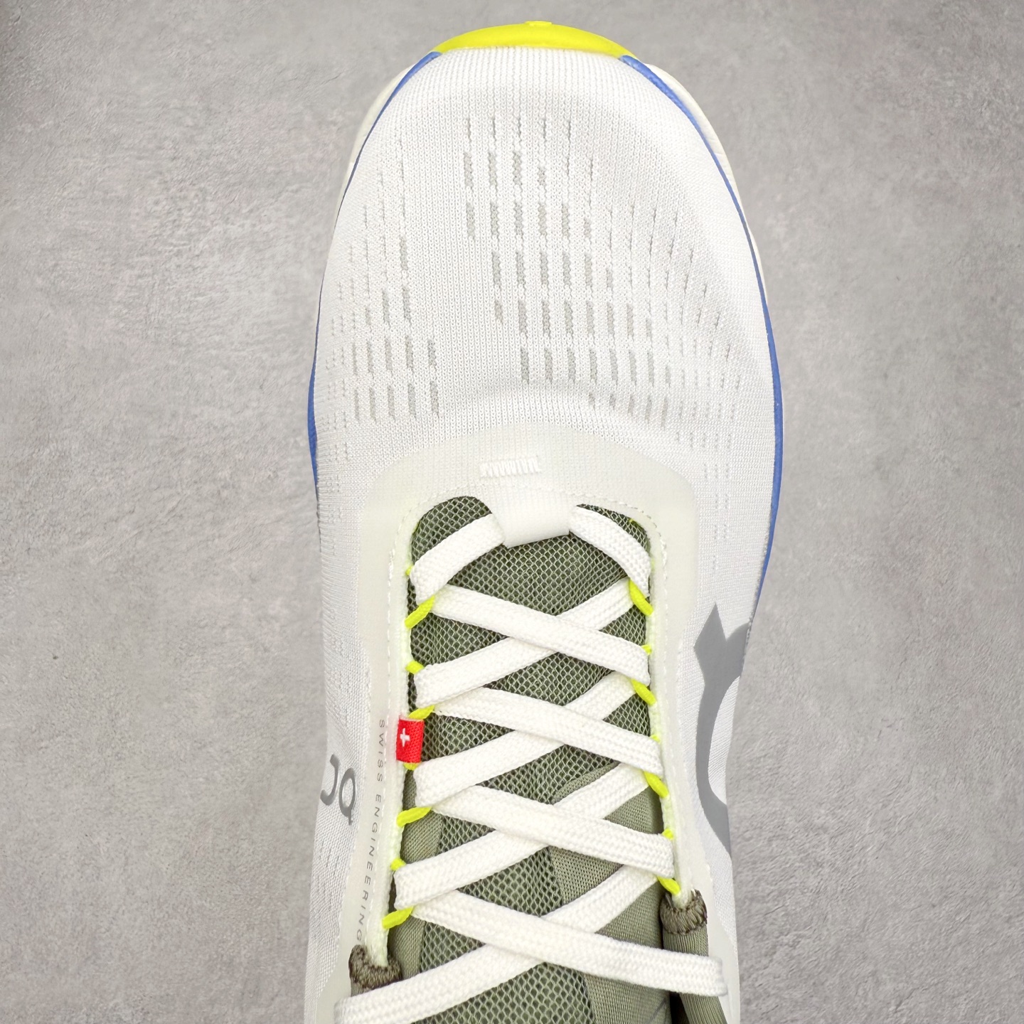 图片[4]-＃DT On昂跑 Cloudmonster 2 舒适百搭低帮训练跑步鞋 此运动品牌 开创于2010年 缓震着陆、强效回弹、轻柔质感的设计构思始终是ON研制关键 与此同时基于“为全球提供革新性的跑步感受”信念 陆续推出了多款跑鞋及其以专业运动人体跑步工程学为设计关键的功能性跑步服饰设备 让跑者不费力气地畅快畅跑 尺码：36 36.5 37.5 38 38.5 39 40 40.5 41 42 42.5 43 44 44.5 45-选品中心