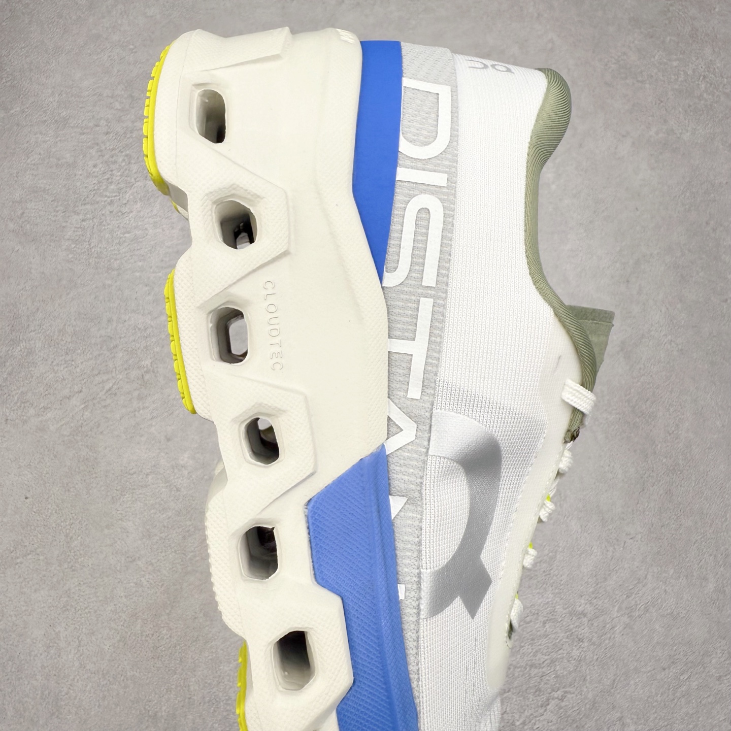 图片[6]-＃DT On昂跑 Cloudmonster 2 舒适百搭低帮训练跑步鞋 此运动品牌 开创于2010年 缓震着陆、强效回弹、轻柔质感的设计构思始终是ON研制关键 与此同时基于“为全球提供革新性的跑步感受”信念 陆续推出了多款跑鞋及其以专业运动人体跑步工程学为设计关键的功能性跑步服饰设备 让跑者不费力气地畅快畅跑 尺码：36 36.5 37.5 38 38.5 39 40 40.5 41 42 42.5 43 44 44.5 45-选品中心