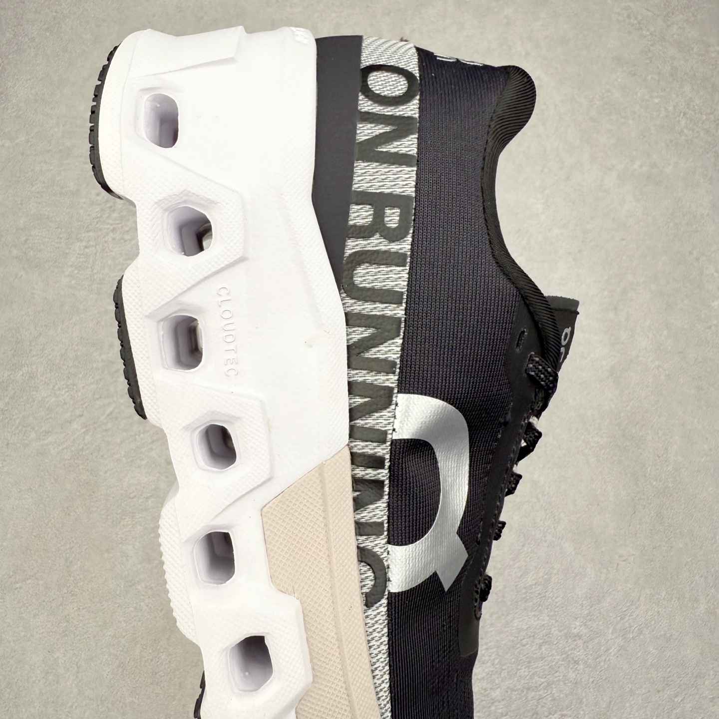 图片[6]-＃DT On昂跑 Cloudmonster 2 舒适百搭低帮训练跑步鞋 此运动品牌 开创于2010年 缓震着陆、强效回弹、轻柔质感的设计构思始终是ON研制关键 与此同时基于“为全球提供革新性的跑步感受”信念 陆续推出了多款跑鞋及其以专业运动人体跑步工程学为设计关键的功能性跑步服饰设备 让跑者不费力气地畅快畅跑 尺码：36 36.5 37.5 38 38.5 39 40 40.5 41 42 42.5 43 44 44.5 45-选品中心