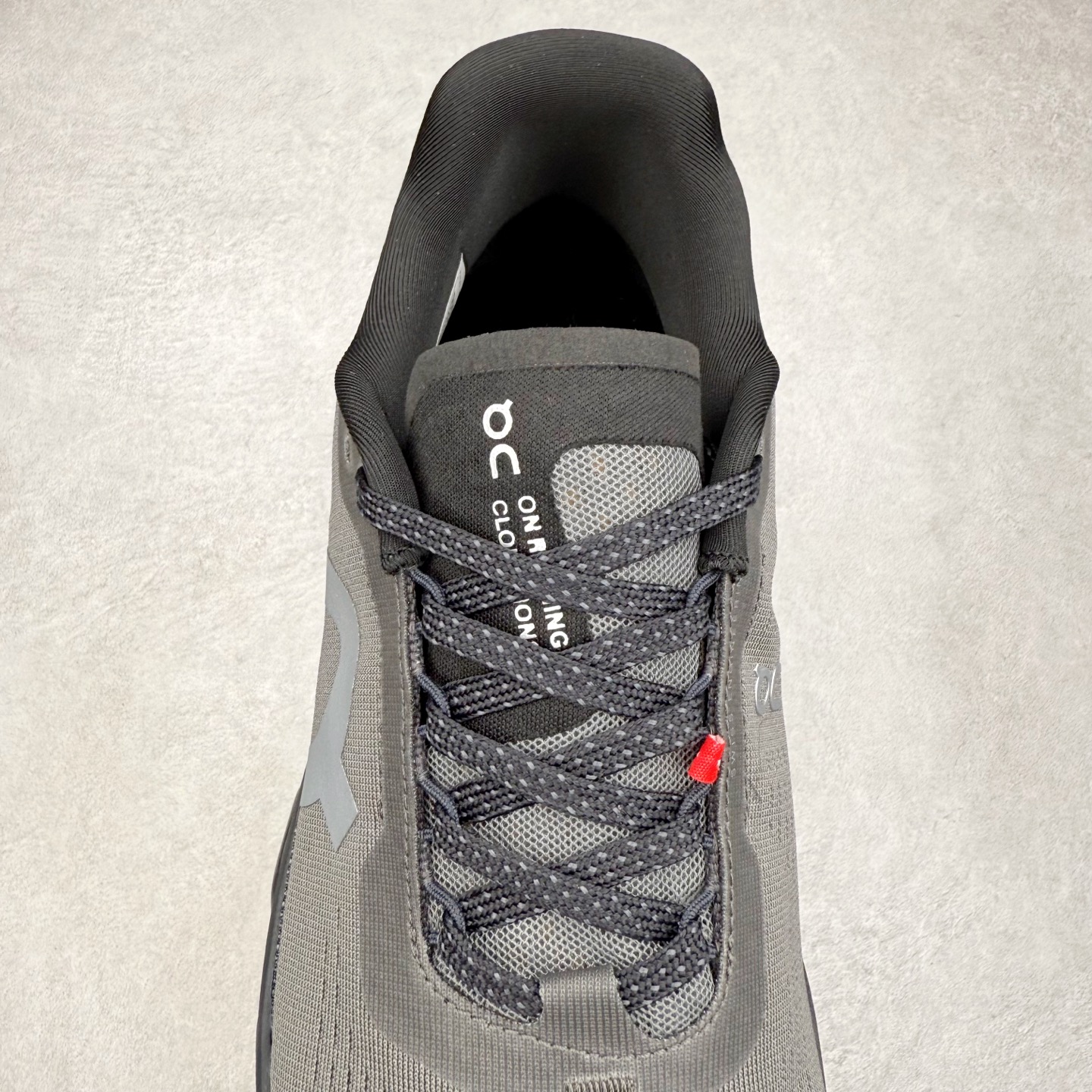 图片[5]-＃DT On昂跑 Cloudmonster 2 舒适百搭低帮训练跑步鞋 此运动品牌 开创于2010年 缓震着陆、强效回弹、轻柔质感的设计构思始终是ON研制关键 与此同时基于“为全球提供革新性的跑步感受”信念 陆续推出了多款跑鞋及其以专业运动人体跑步工程学为设计关键的功能性跑步服饰设备 让跑者不费力气地畅快畅跑 尺码：36 36.5 37.5 38 38.5 39 40 40.5 41 42 42.5 43 44 44.5 45-选品中心