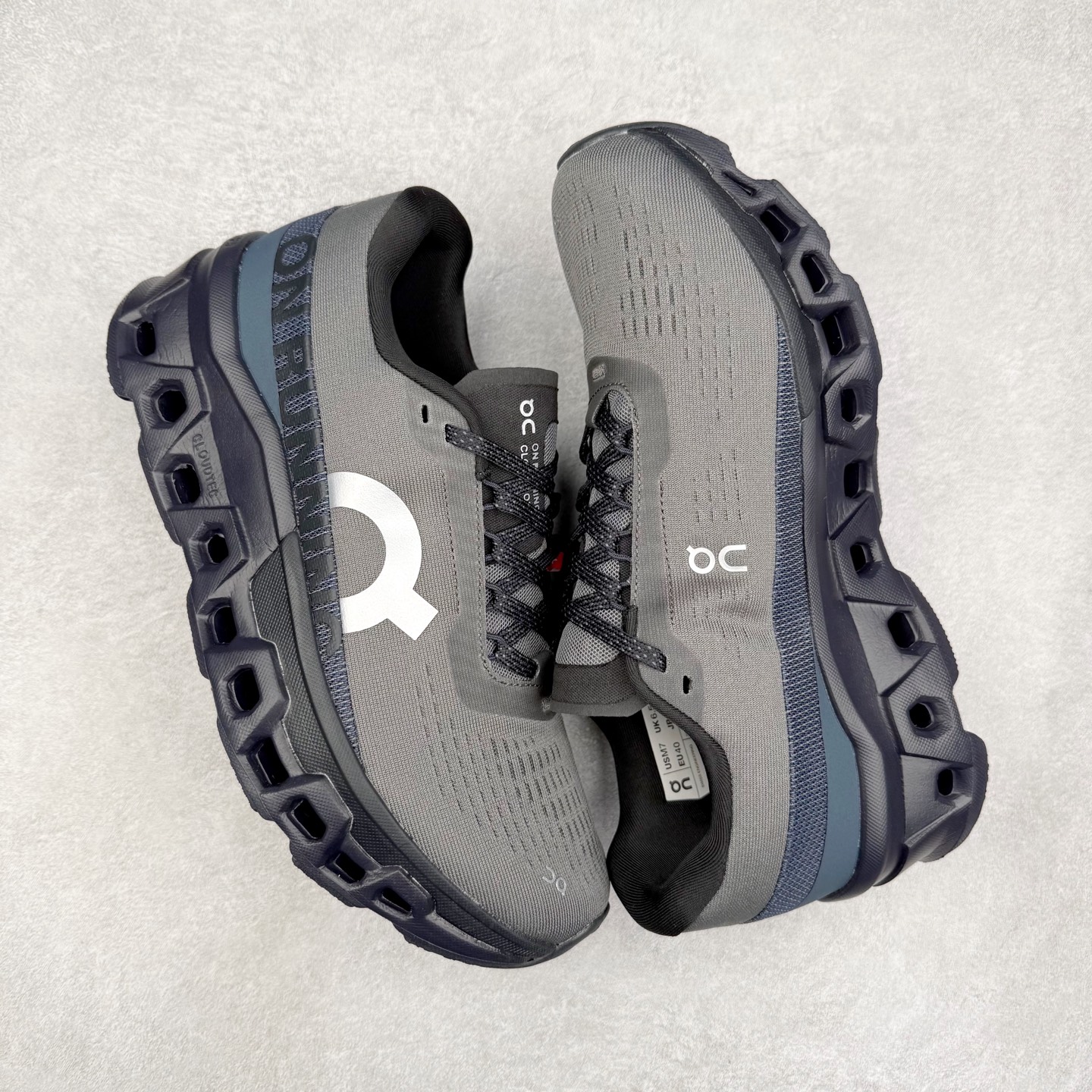 图片[3]-＃DT On昂跑 Cloudmonster 2 舒适百搭低帮训练跑步鞋 此运动品牌 开创于2010年 缓震着陆、强效回弹、轻柔质感的设计构思始终是ON研制关键 与此同时基于“为全球提供革新性的跑步感受”信念 陆续推出了多款跑鞋及其以专业运动人体跑步工程学为设计关键的功能性跑步服饰设备 让跑者不费力气地畅快畅跑 尺码：36 36.5 37.5 38 38.5 39 40 40.5 41 42 42.5 43 44 44.5 45-选品中心